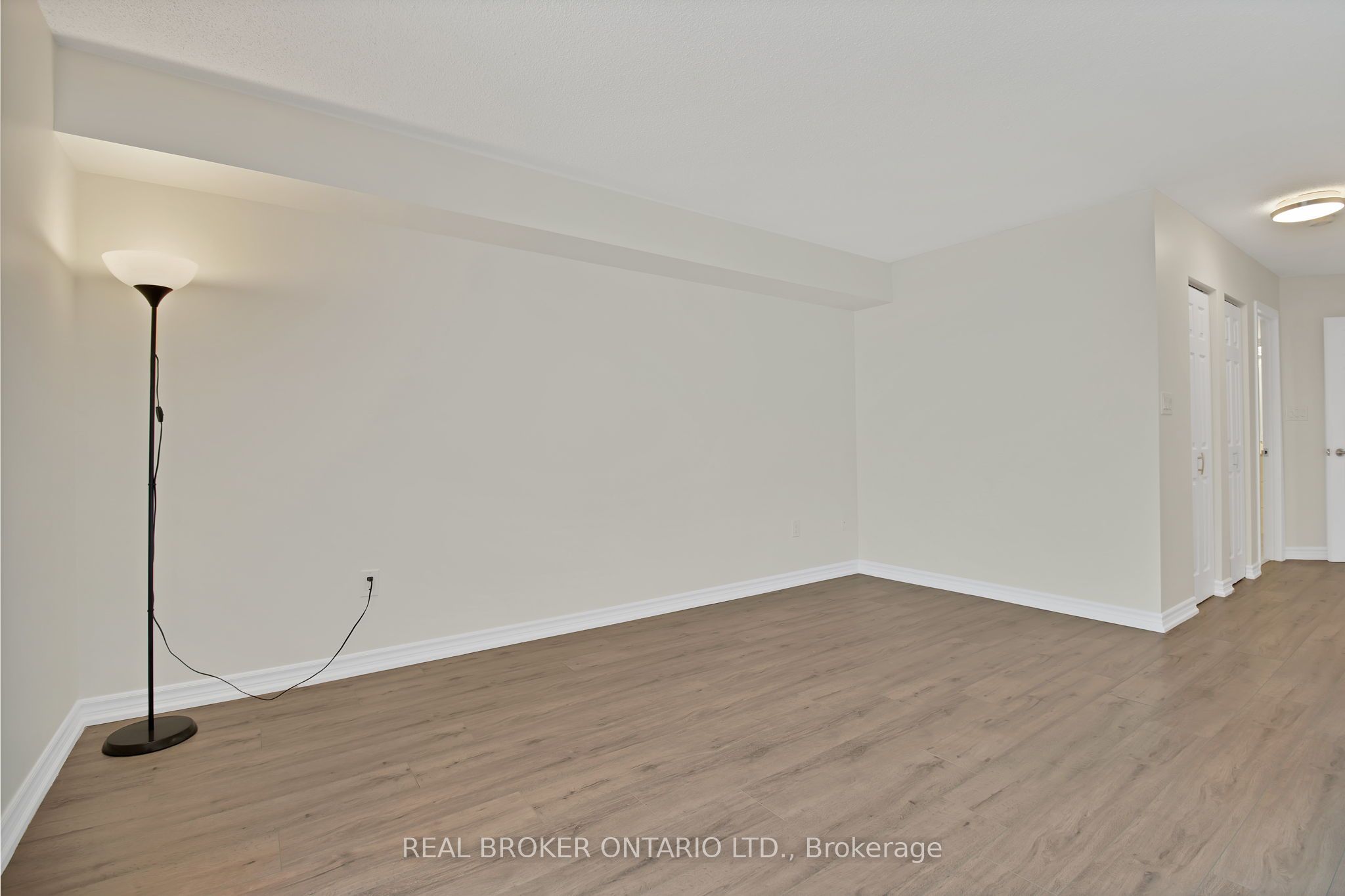 5 Concorde Place 3301 Property Photo 20