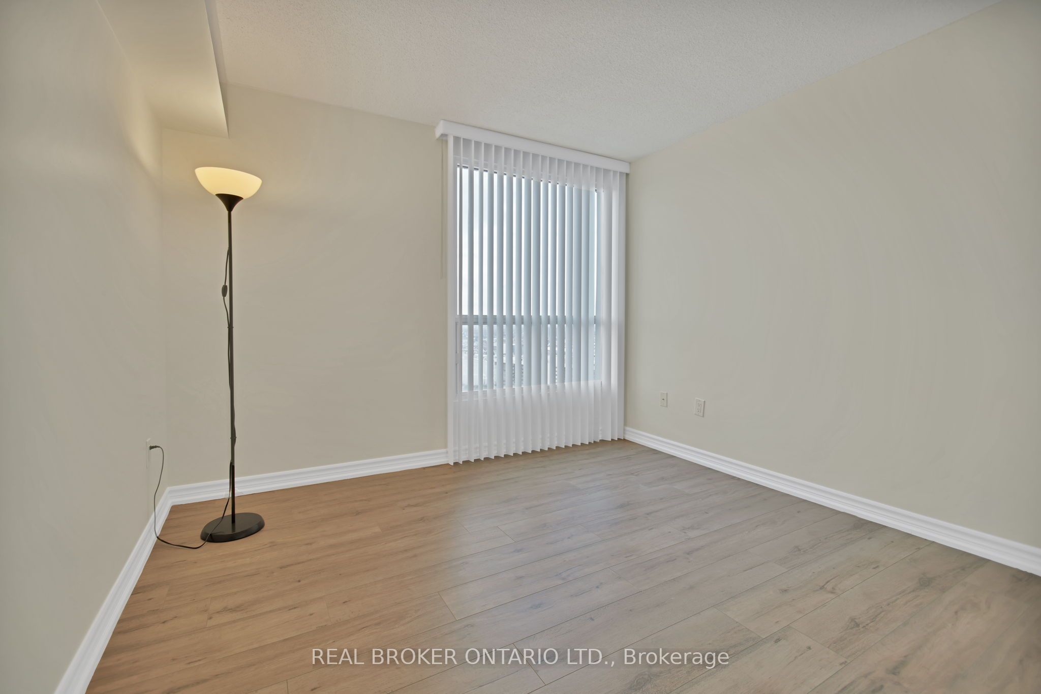 5 Concorde Place 3301 Property Photo 29