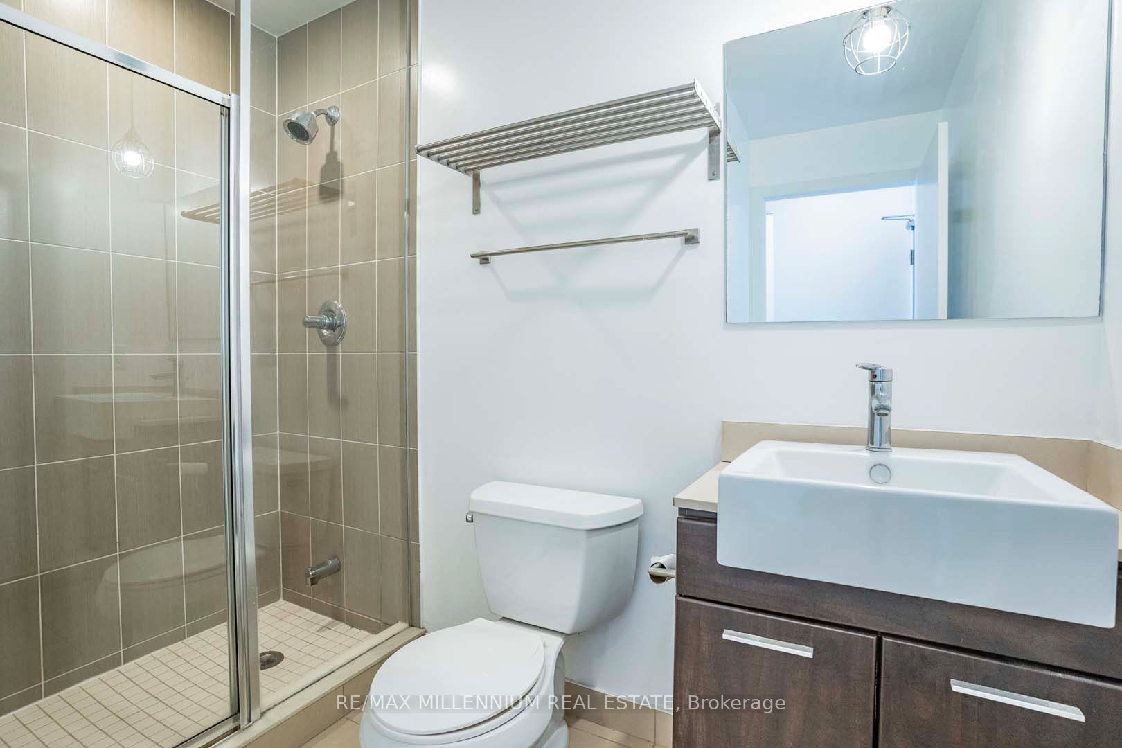 770 Bay Street 2212 Property Photo 10