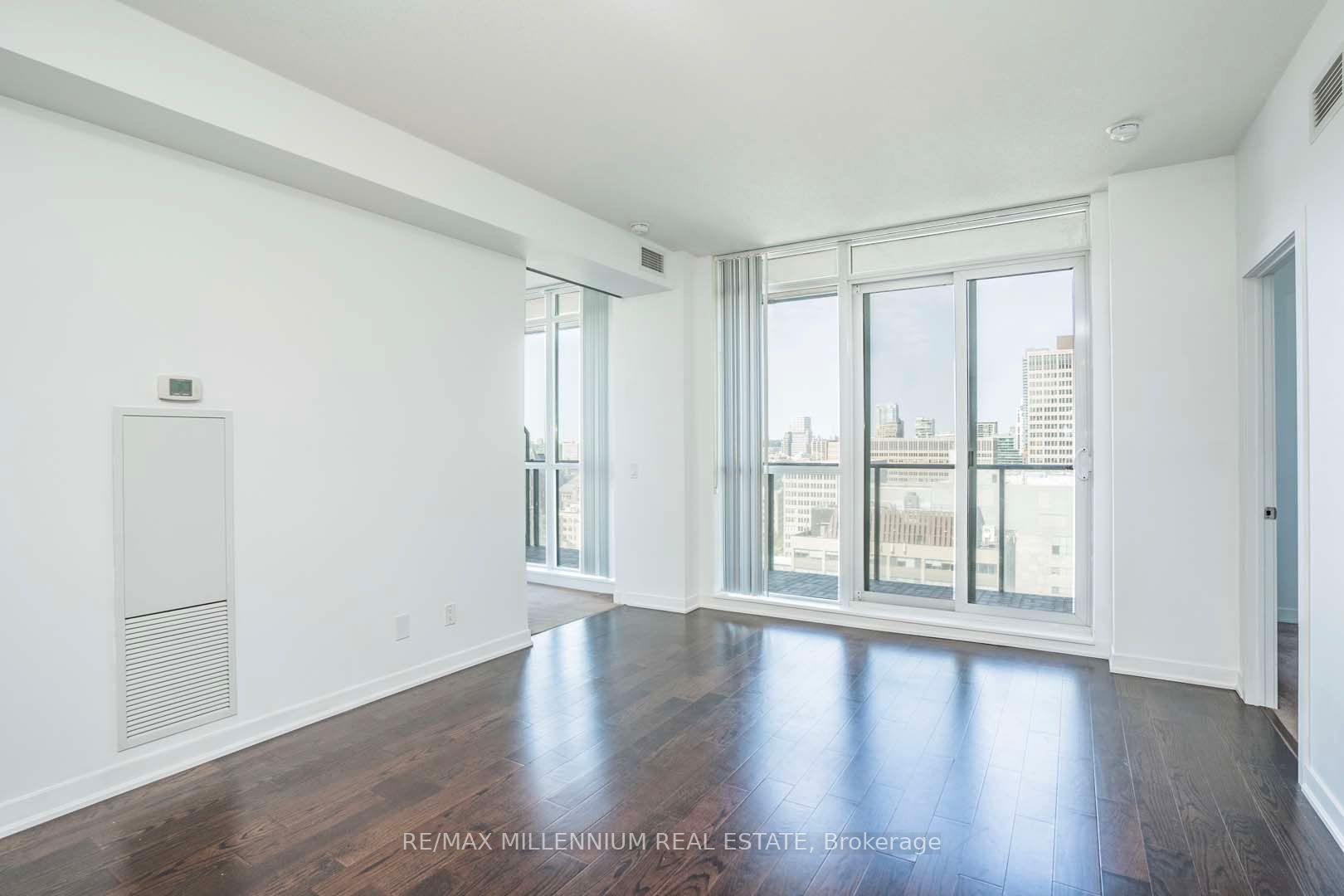 770 Bay Street 2212 Property Photo 22
