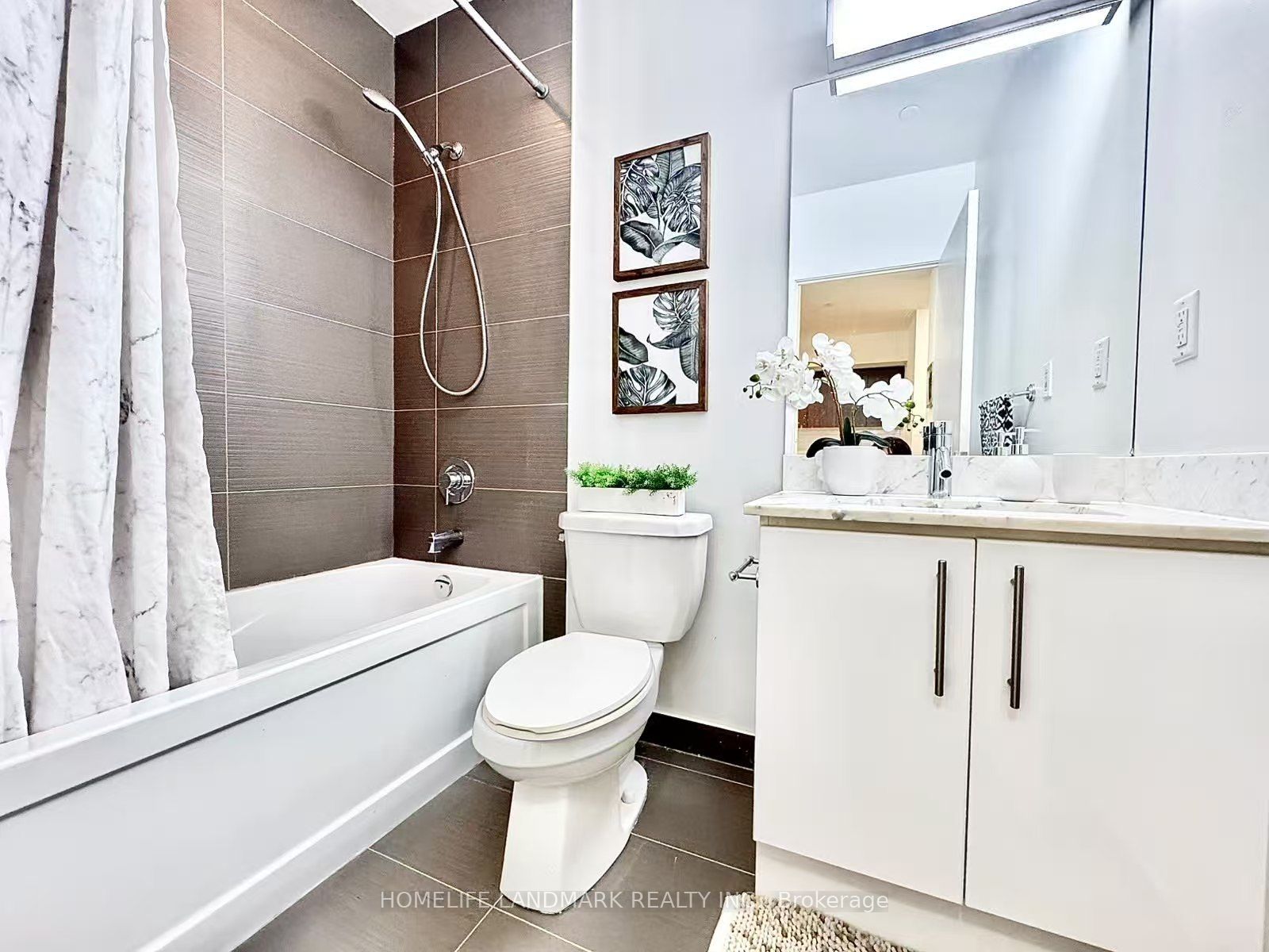 58 Orchard View Boulevard 209 Property Photo 10