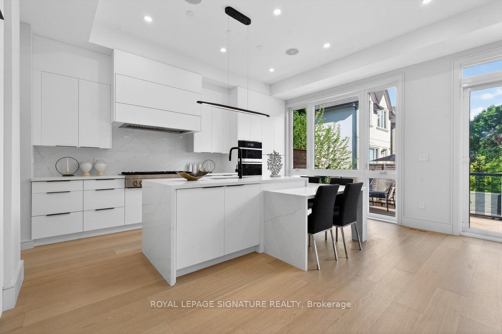 339 Broadway Avenue Property Photo 11