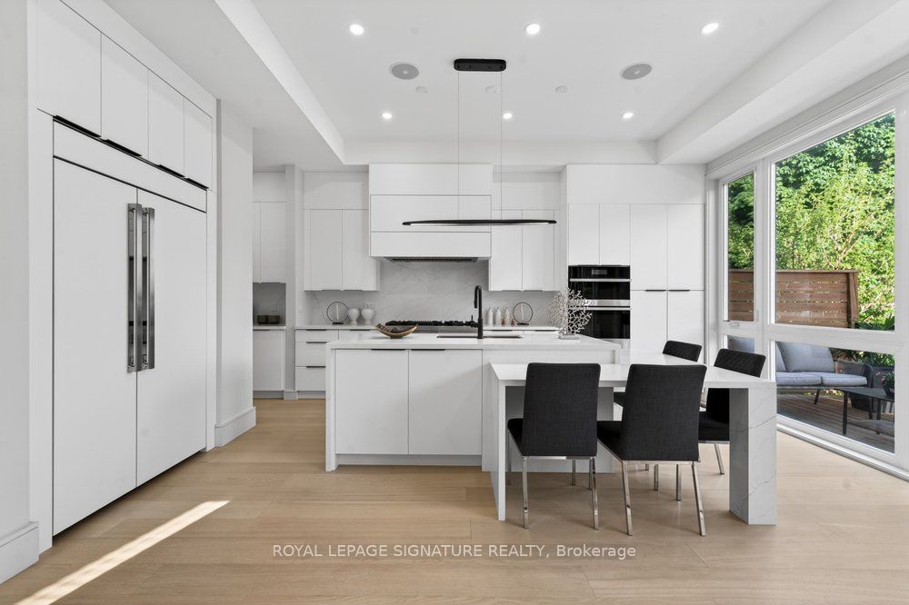 339 Broadway Avenue Property Photo 12