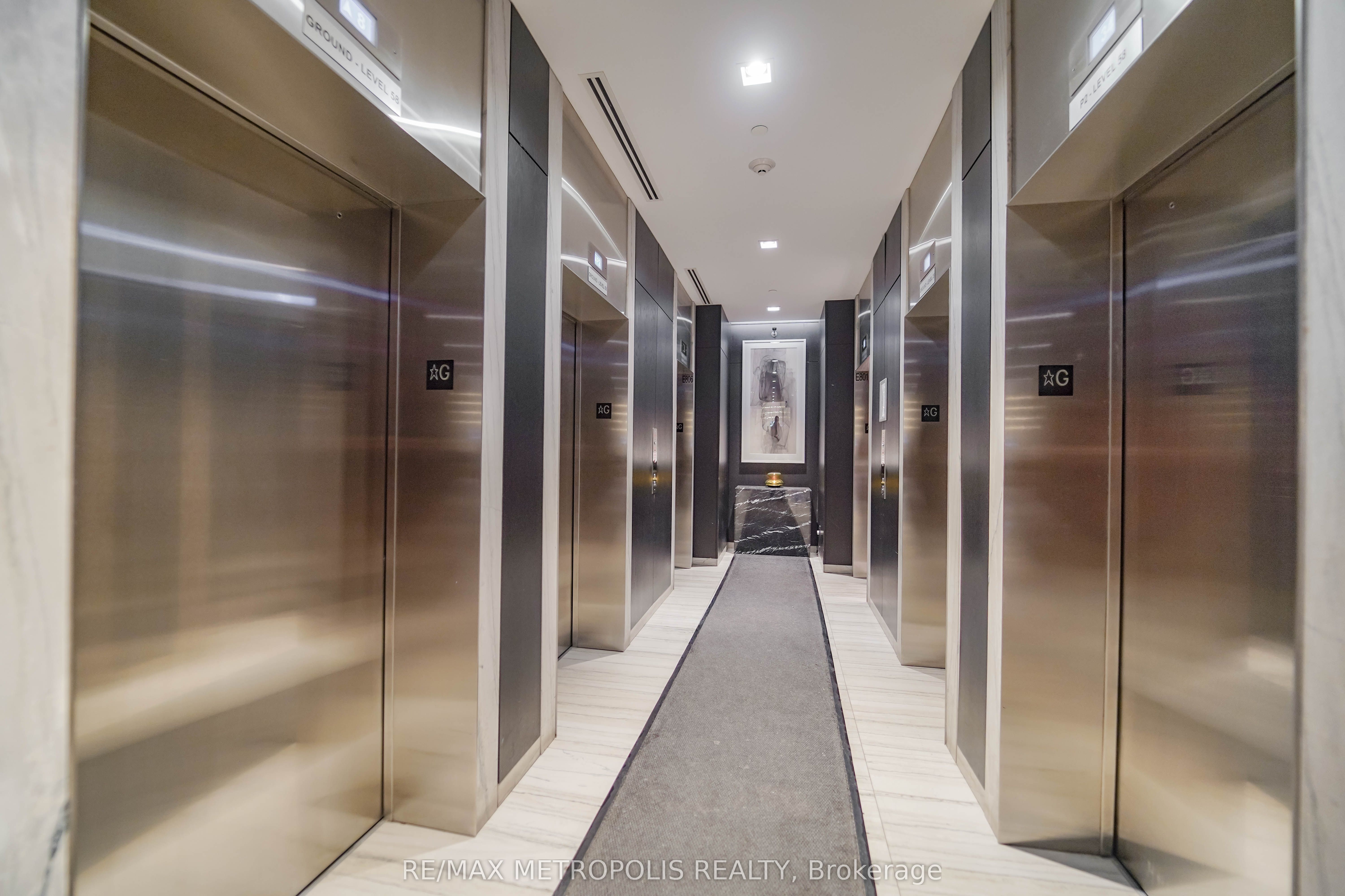 8 Eglinton Avenue E 1504 Property Photo 6