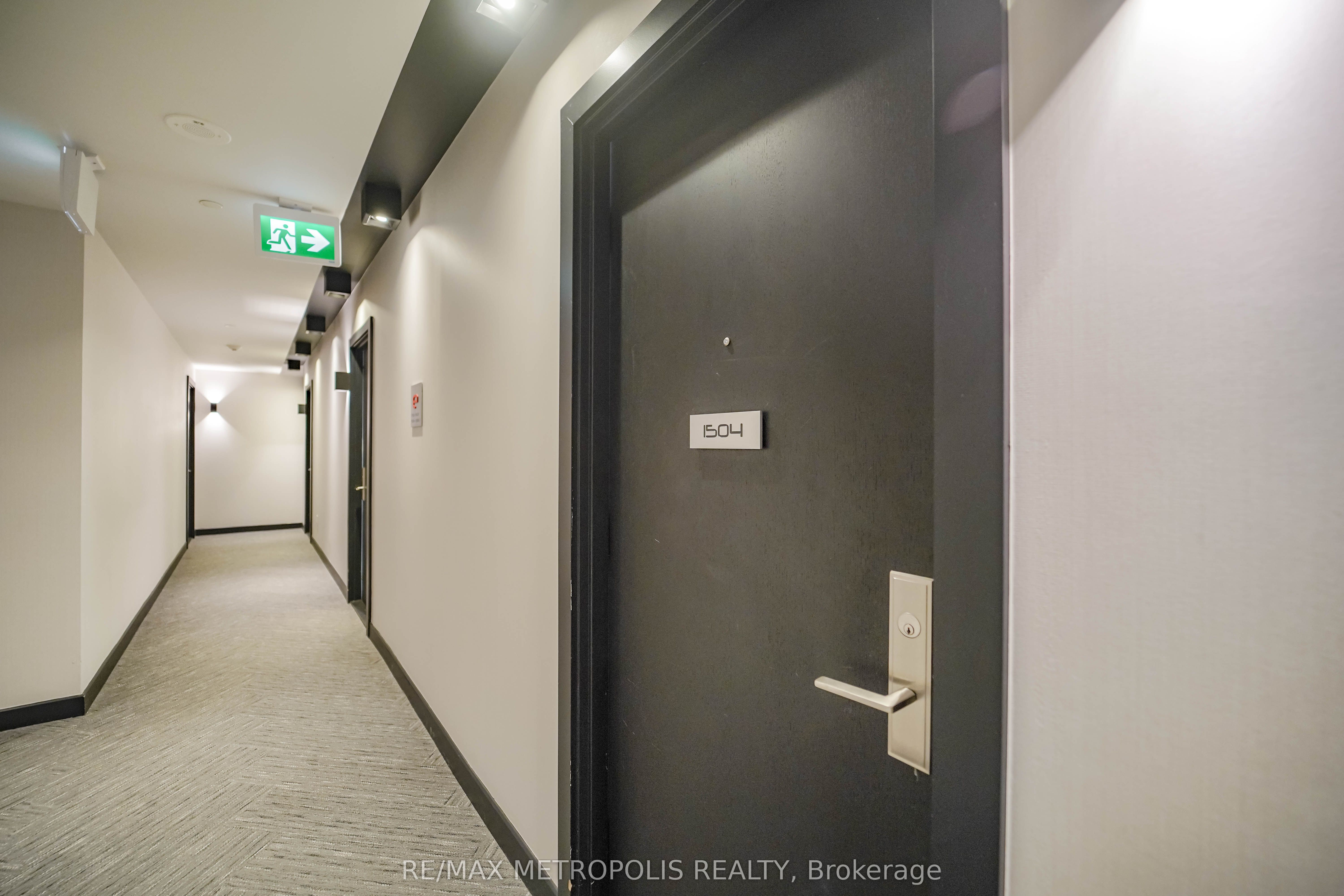 8 Eglinton Avenue E 1504 Property Photo 7