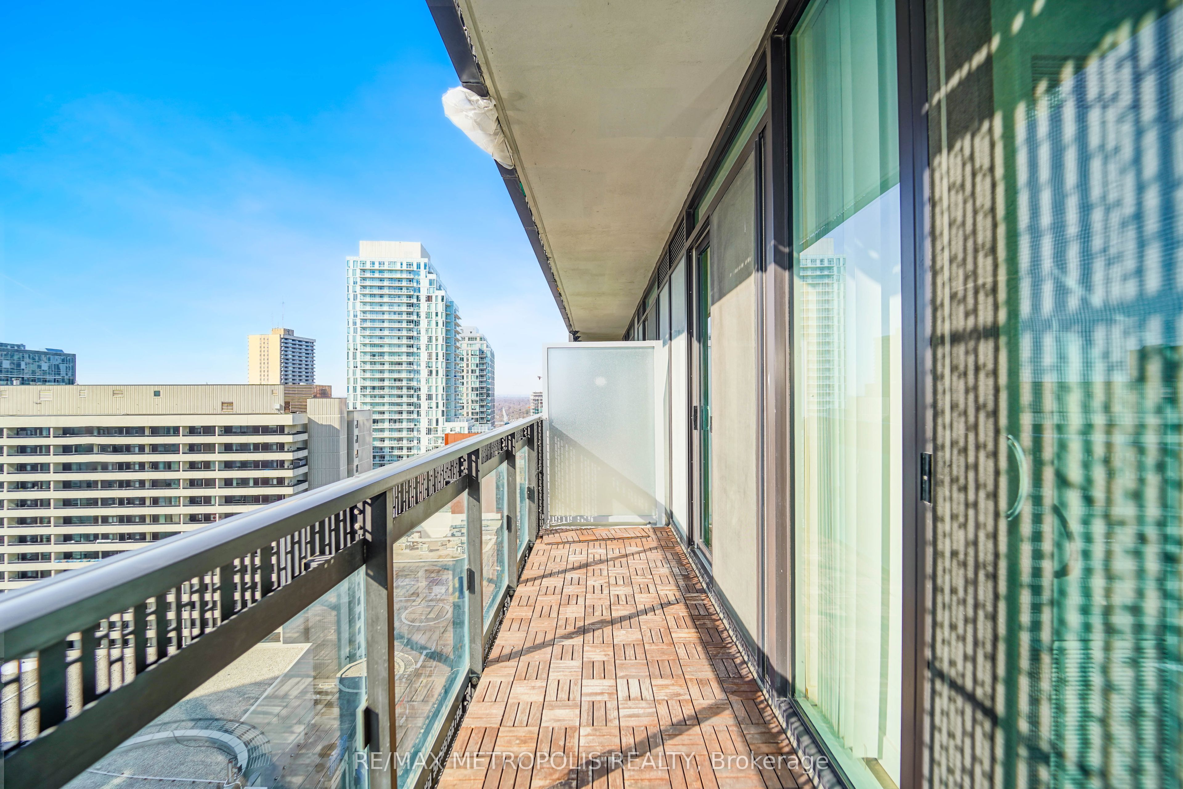 8 Eglinton Avenue E 1504 Property Photo 28