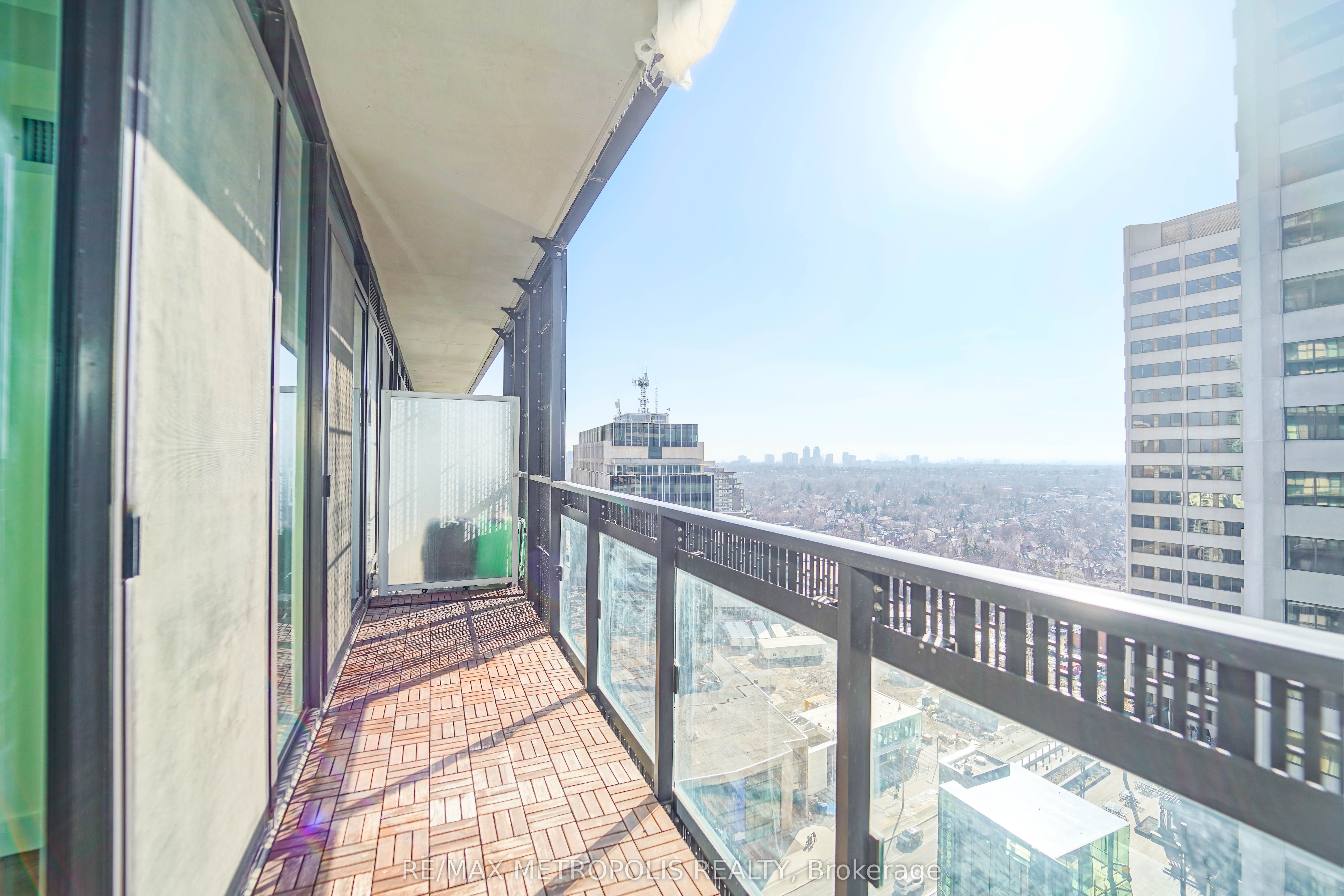 8 Eglinton Avenue E 1504 Property Photo 30