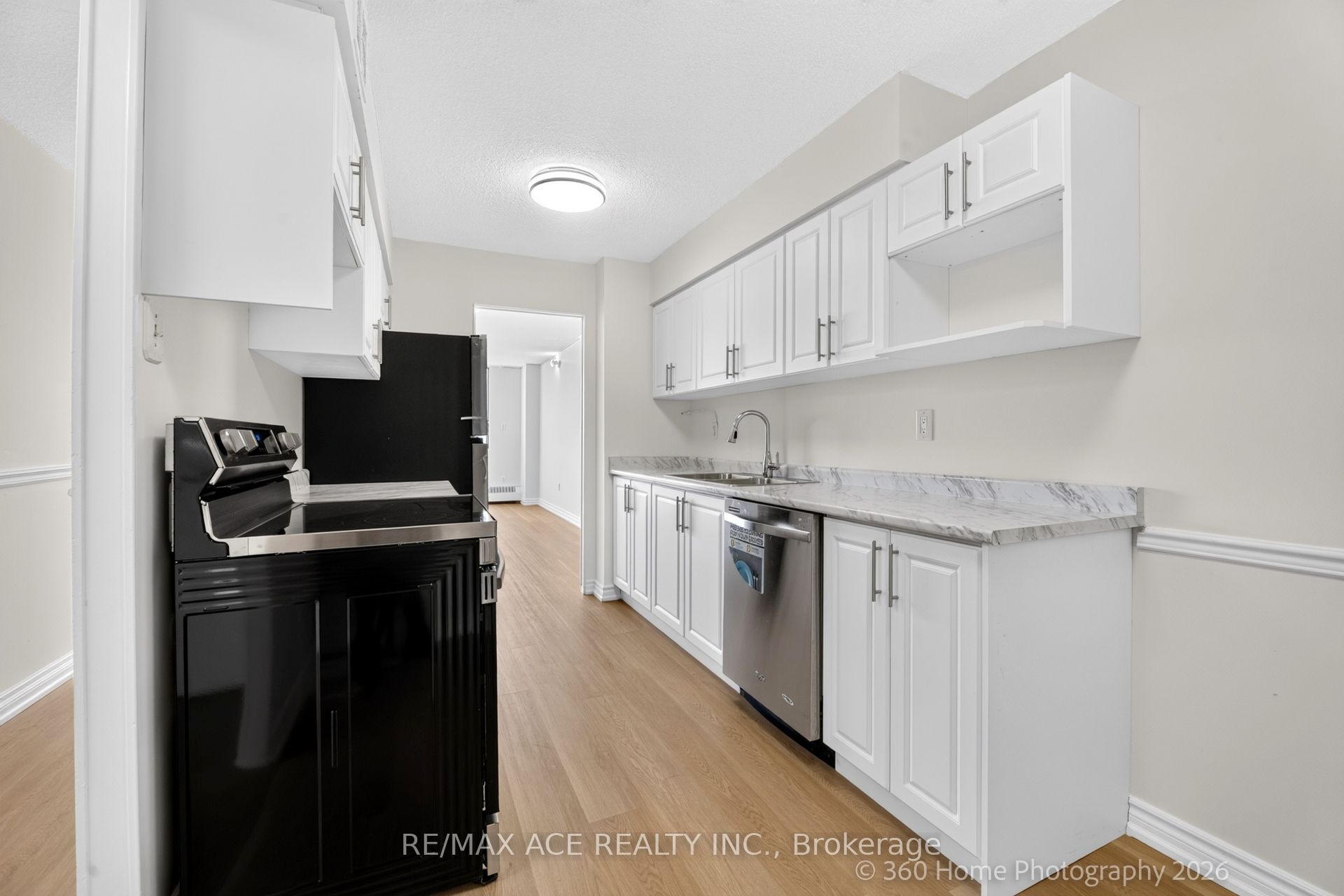 25 Sunrise Avenue 506 Property Photo 15