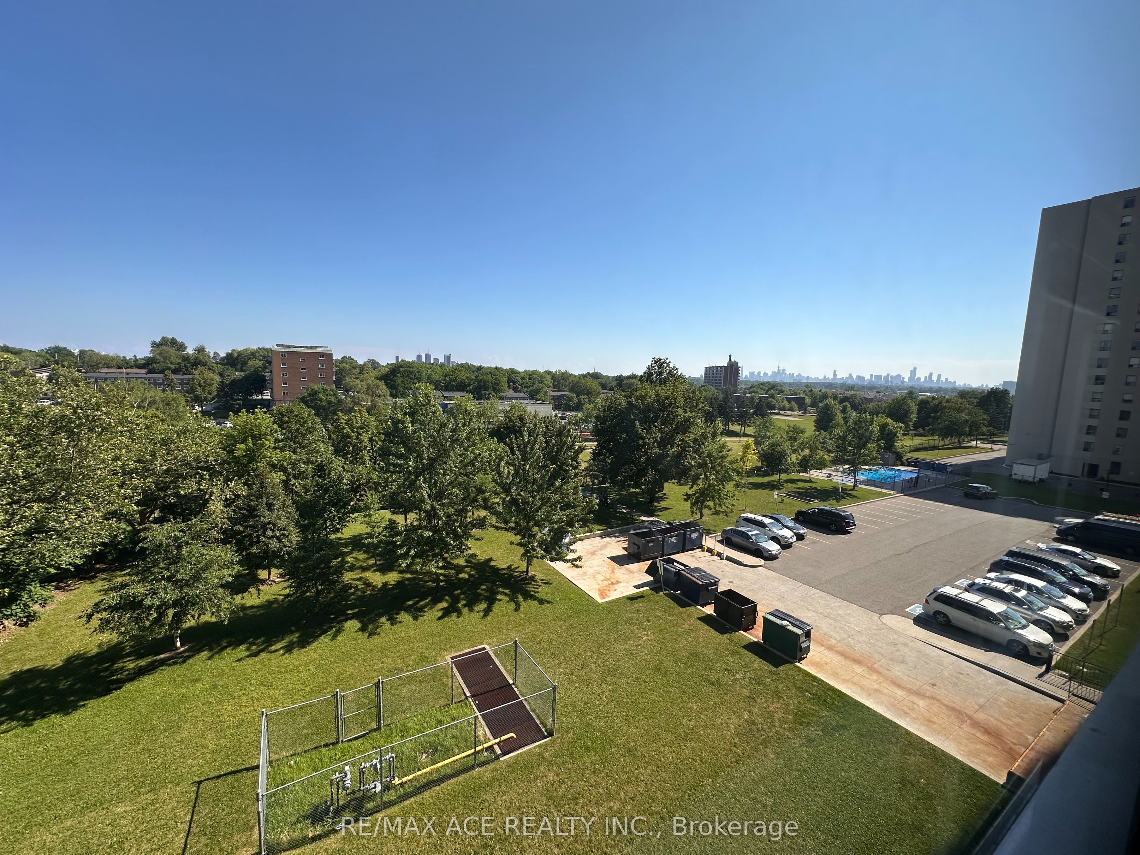 25 Sunrise Avenue 506 Property Photo 32