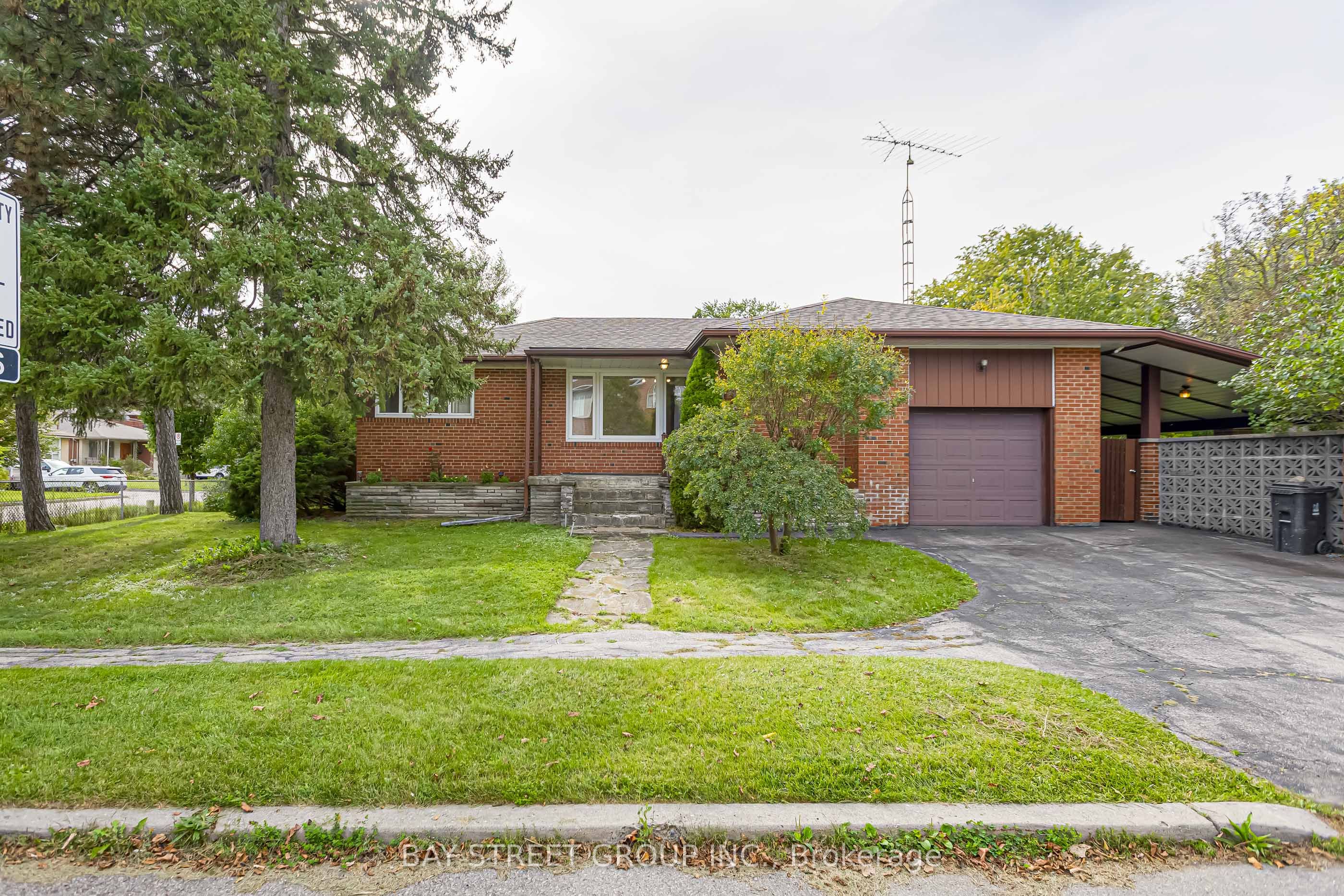 260 Moore Park Avenue Property Photo 1
