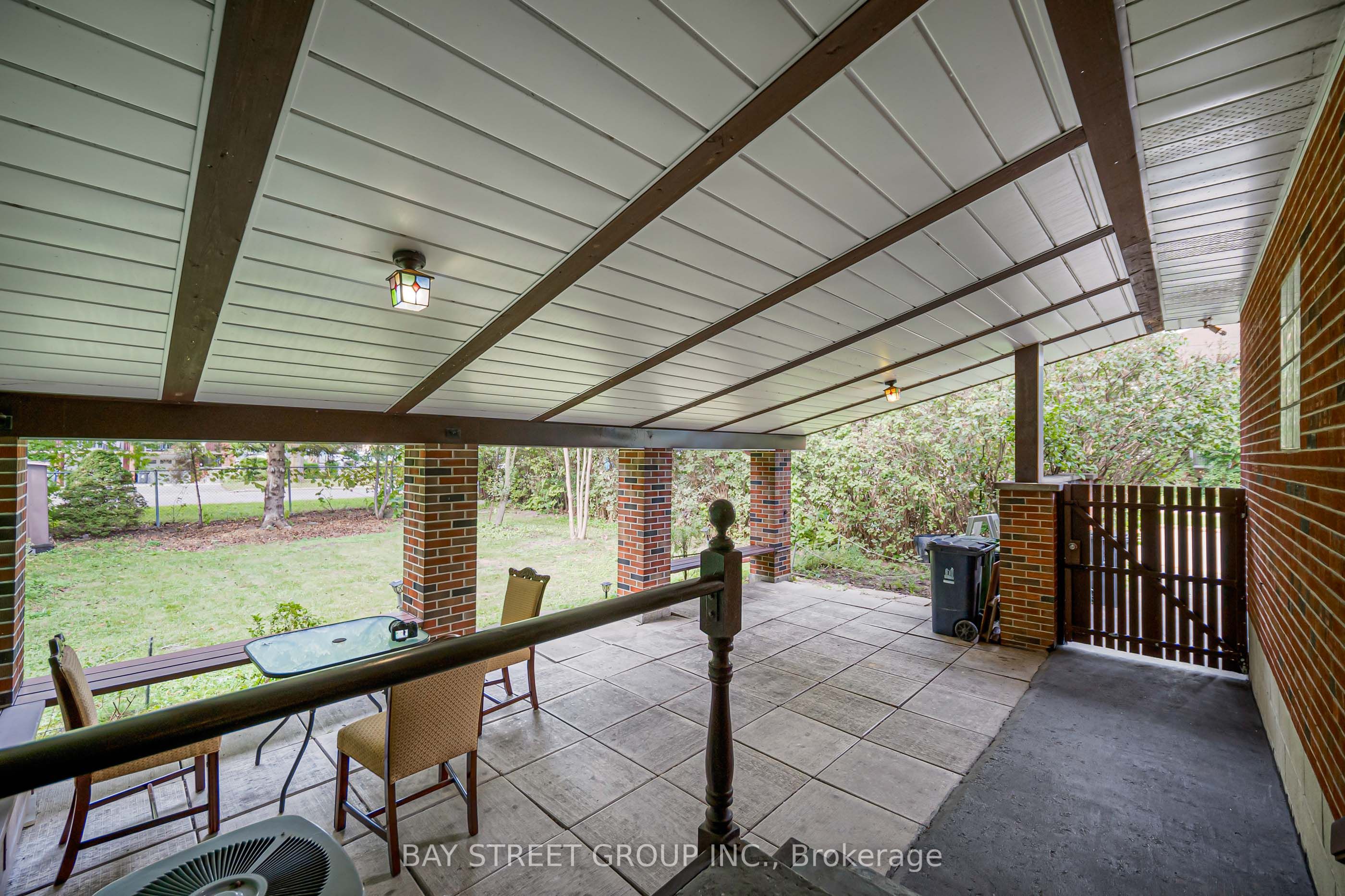 260 Moore Park Avenue Property Photo 36