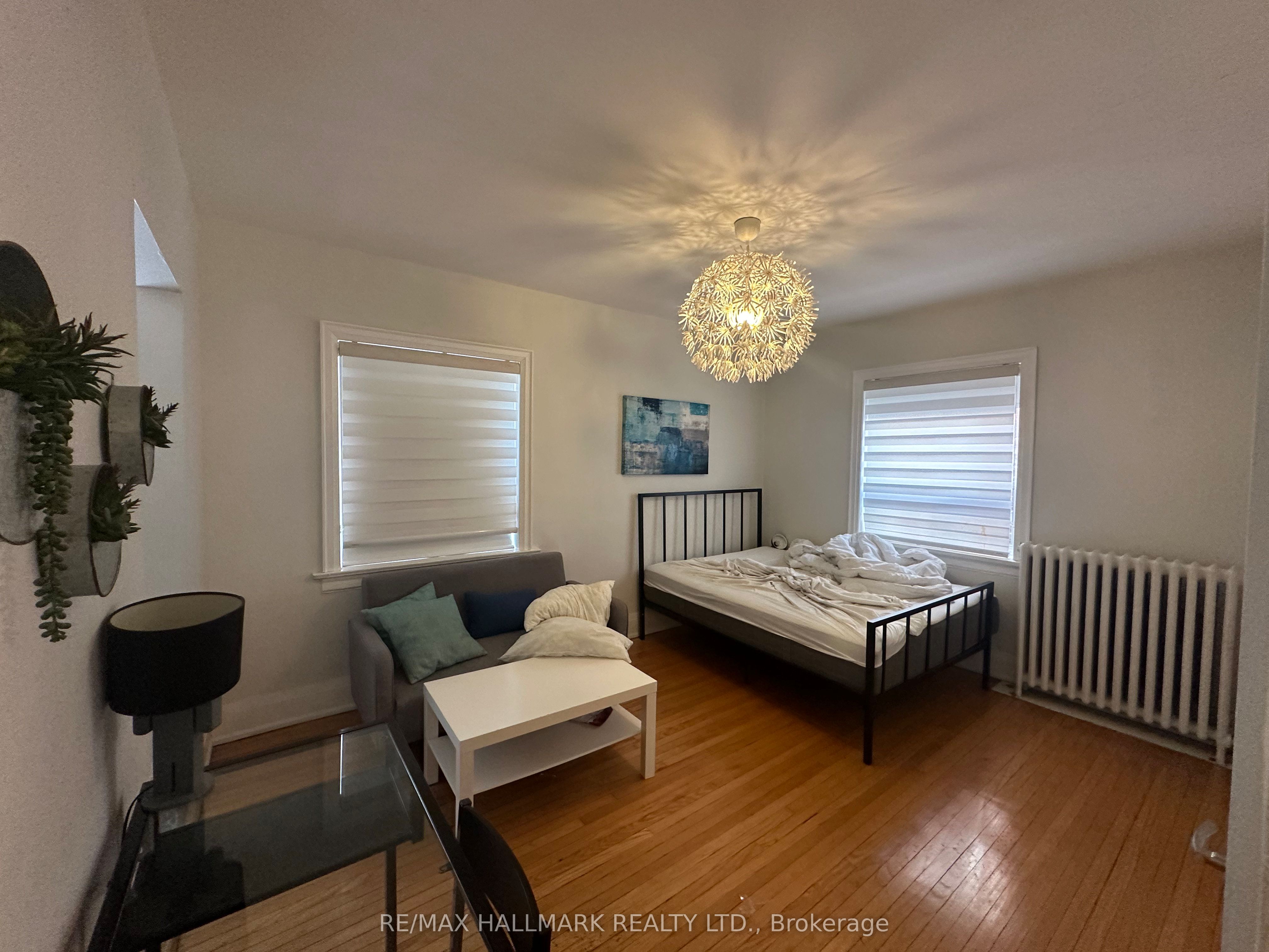 595 St Clair Avenue W 9 Property Photo 1