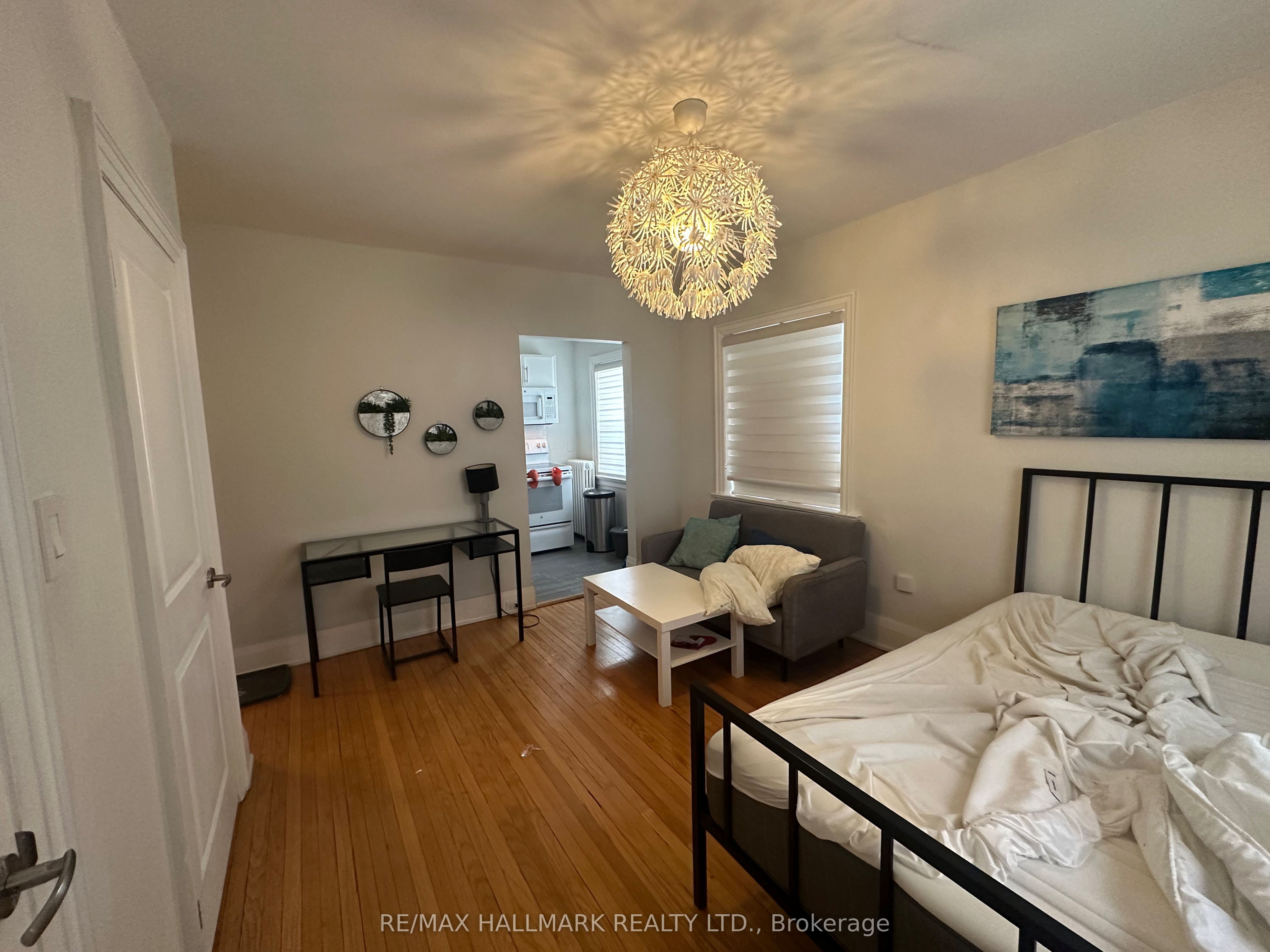 595 St Clair Avenue W 9 Property Photo 12