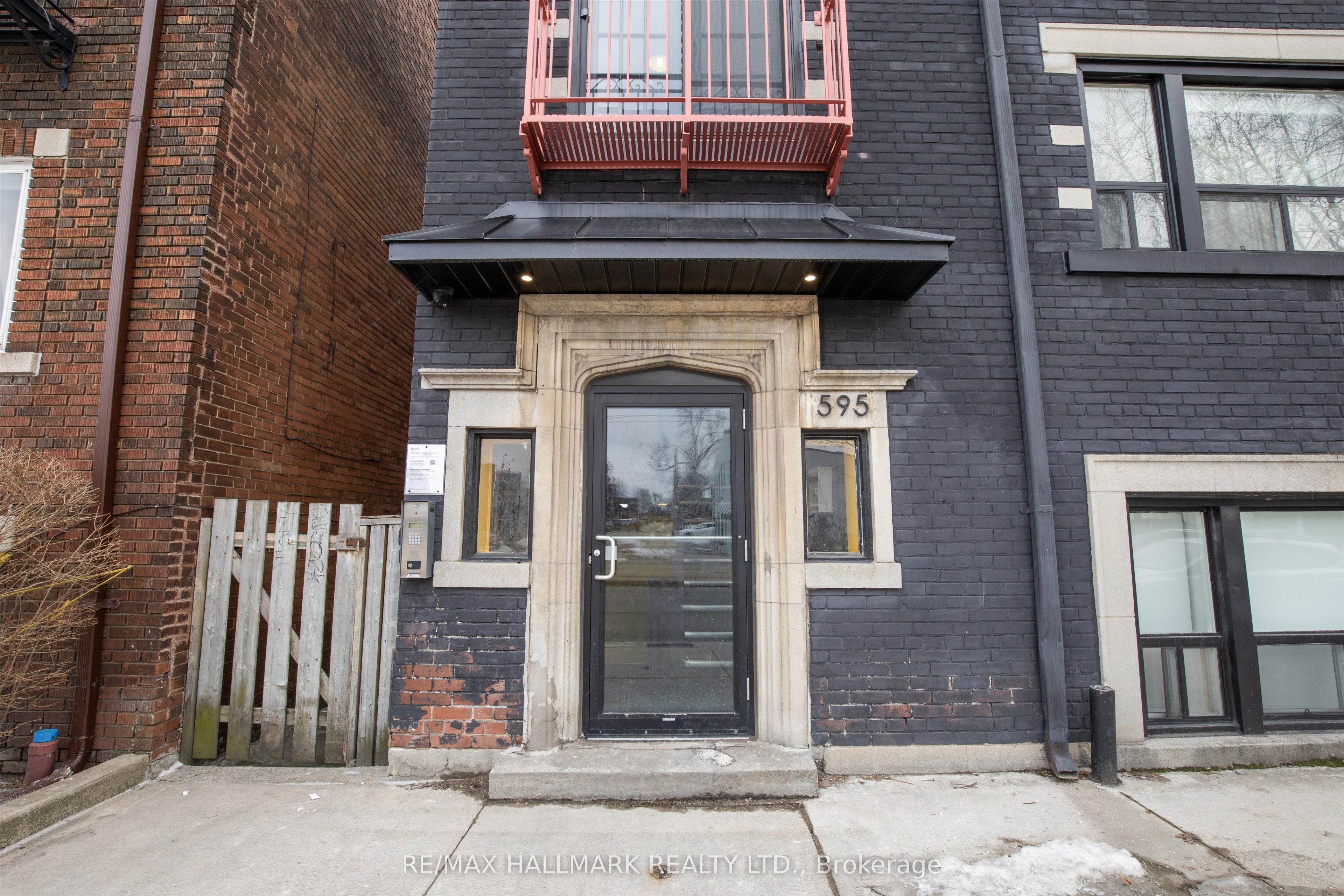 595 St Clair Avenue W 9 Property Photo 22