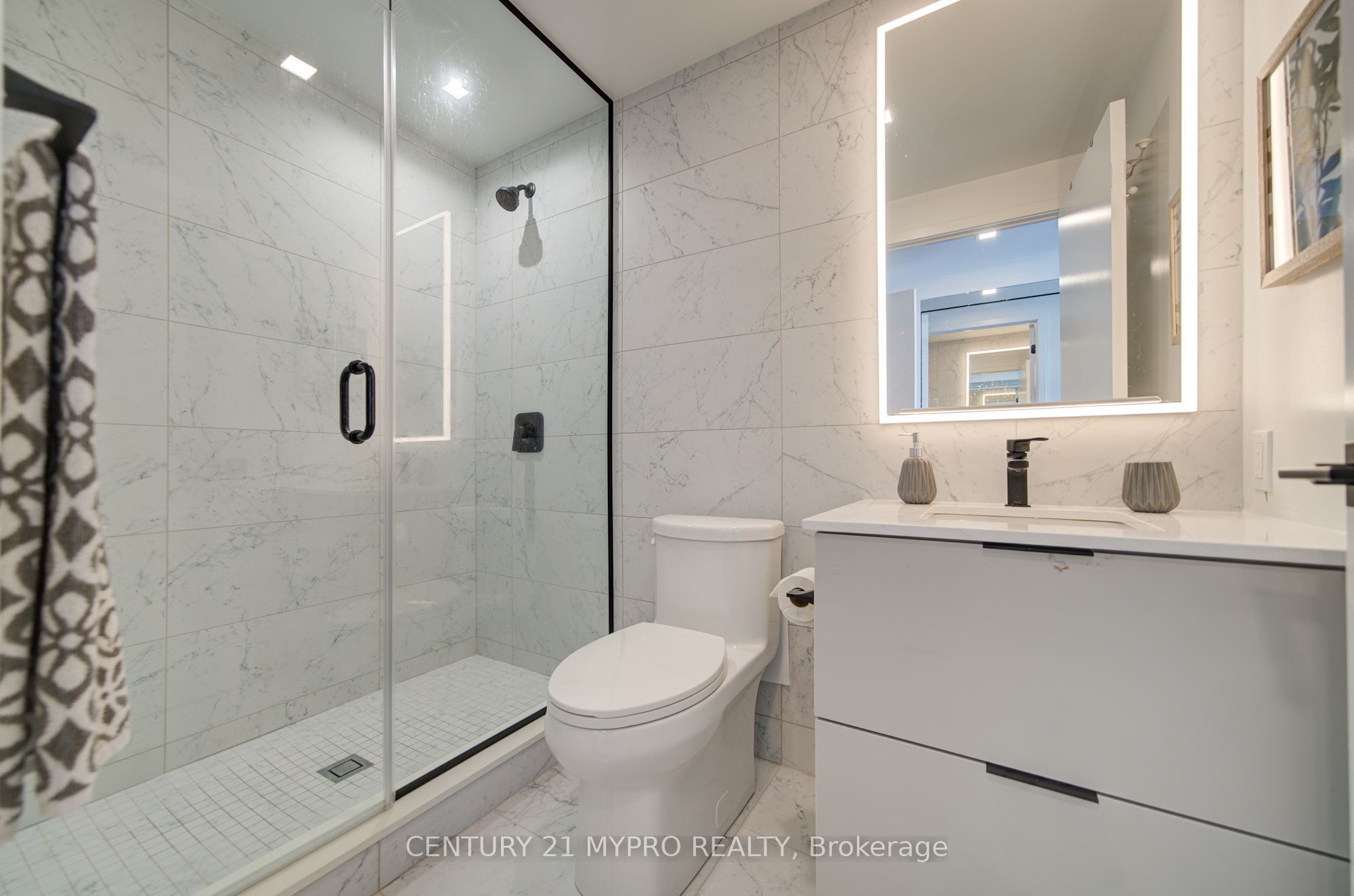 609 Sherbourne Street 2809 Property Photo 15