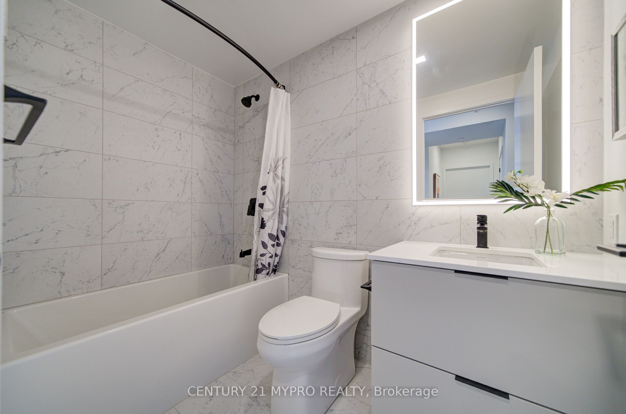 609 Sherbourne Street 2809 Property Photo 18