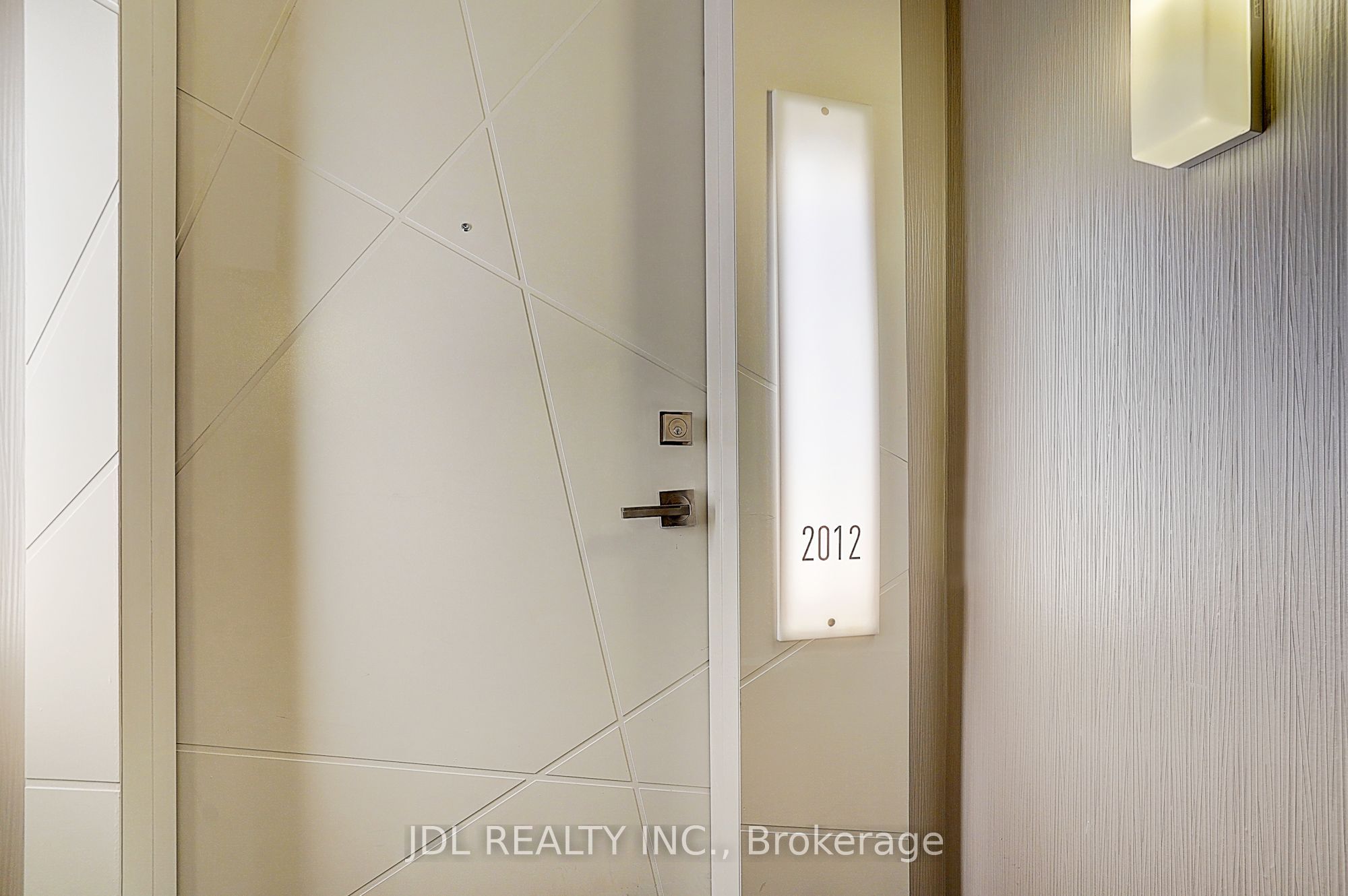 14 York Street 2012 Property Photo 8