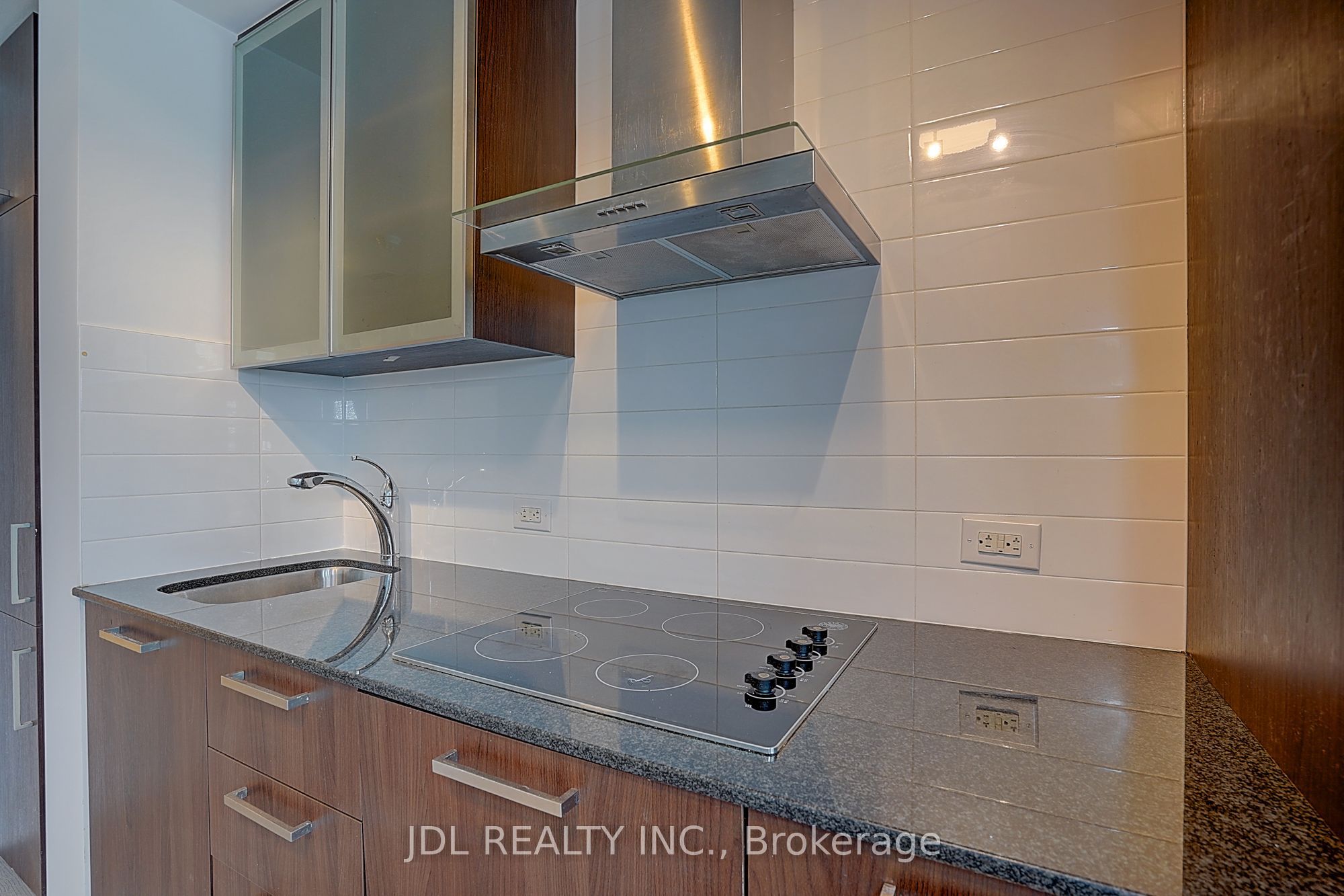 14 York Street 2012 Property Photo 21