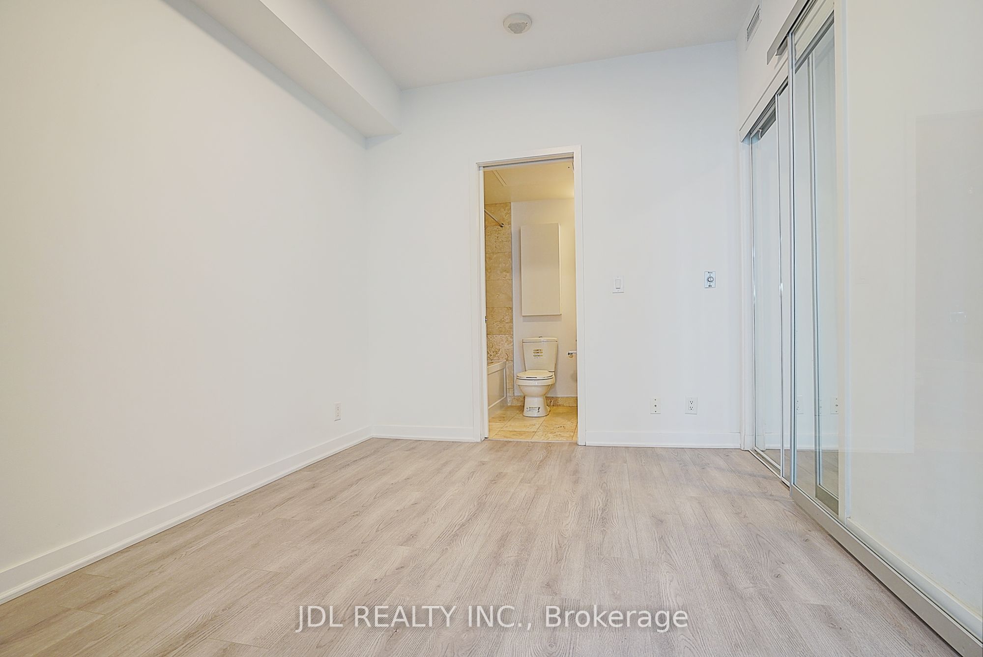 14 York Street 2012 Property Photo 35