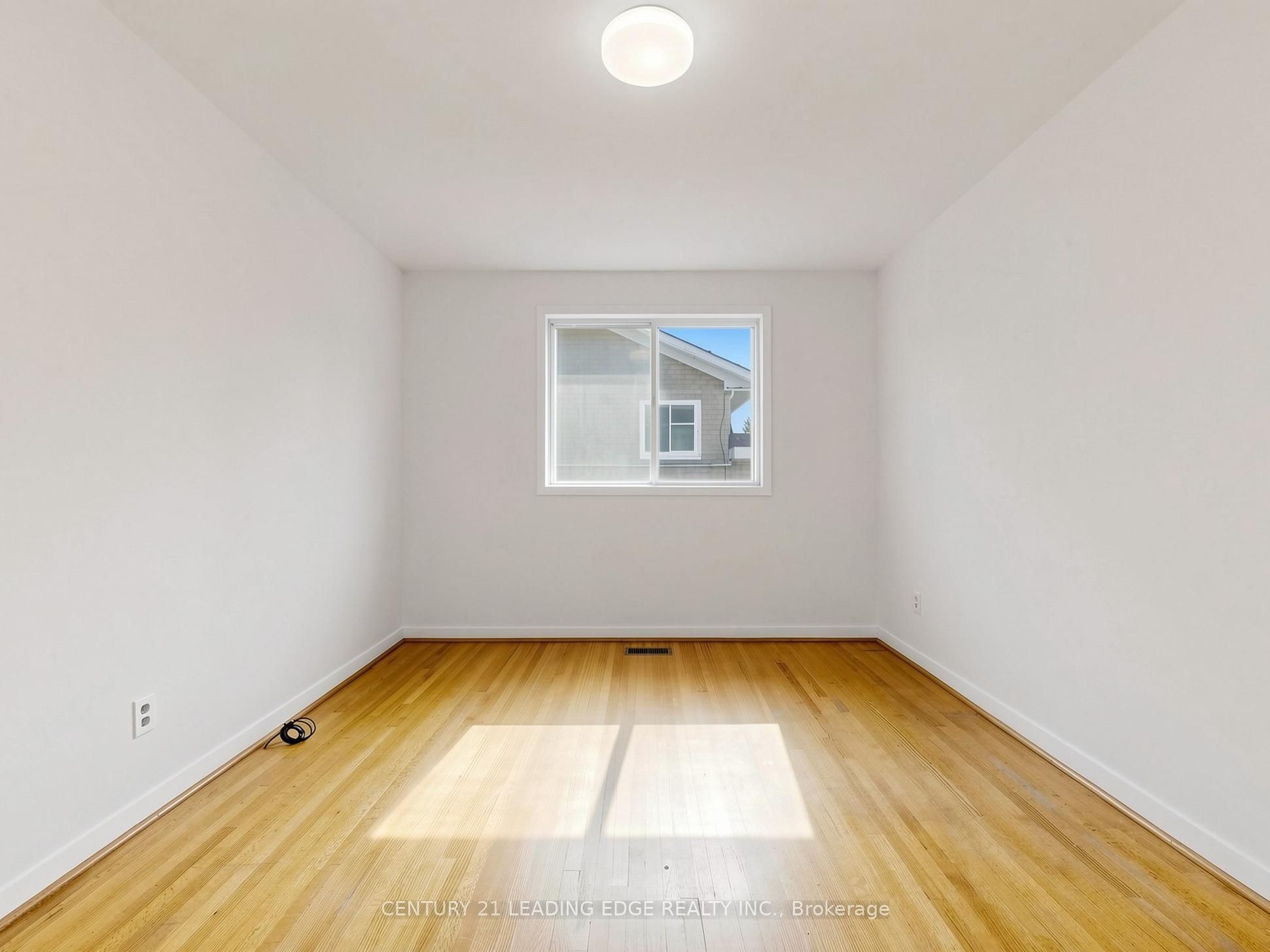 219 Lynedock Crescent Property Photo 25