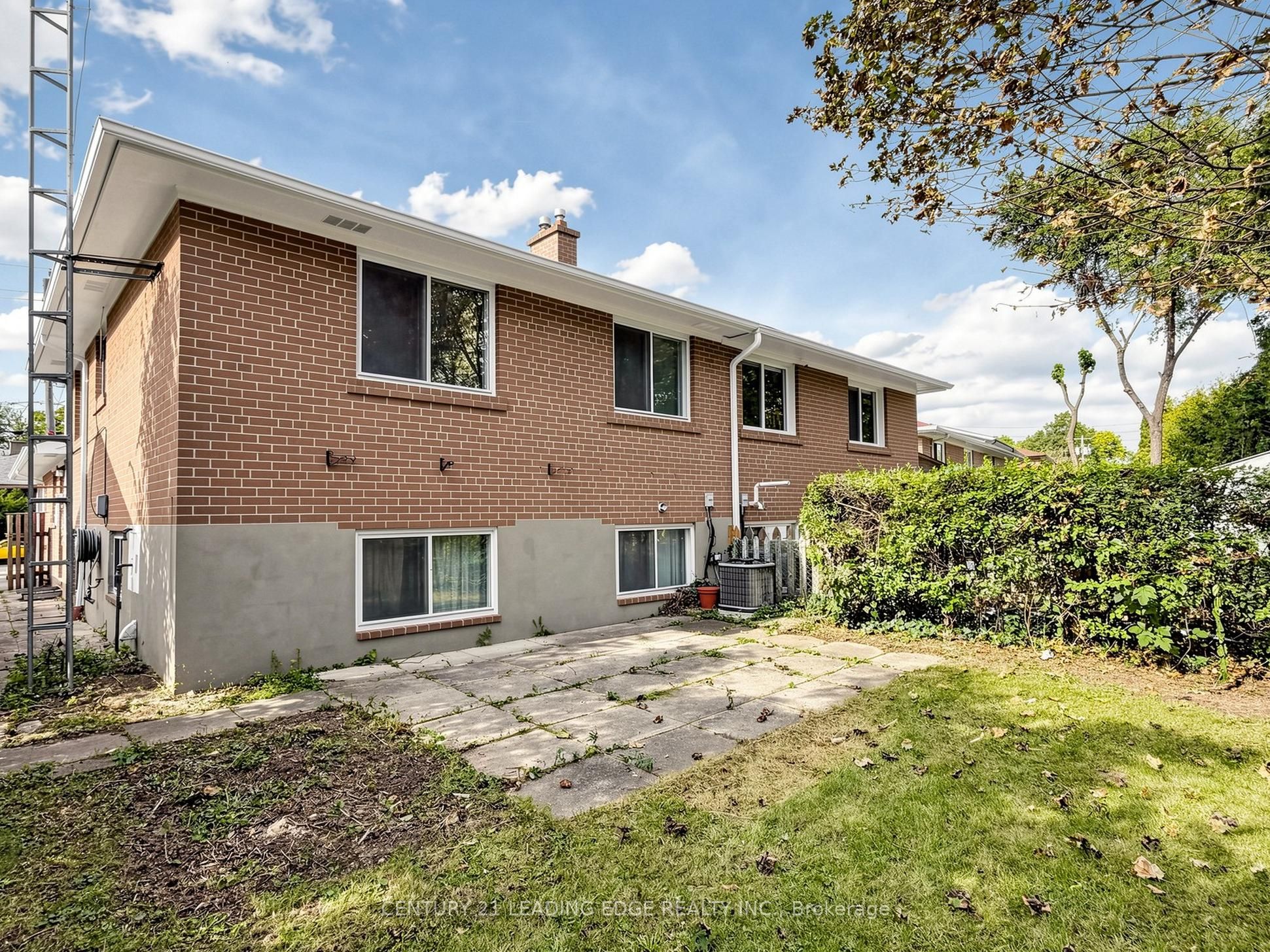 219 Lynedock Crescent Property Photo 35