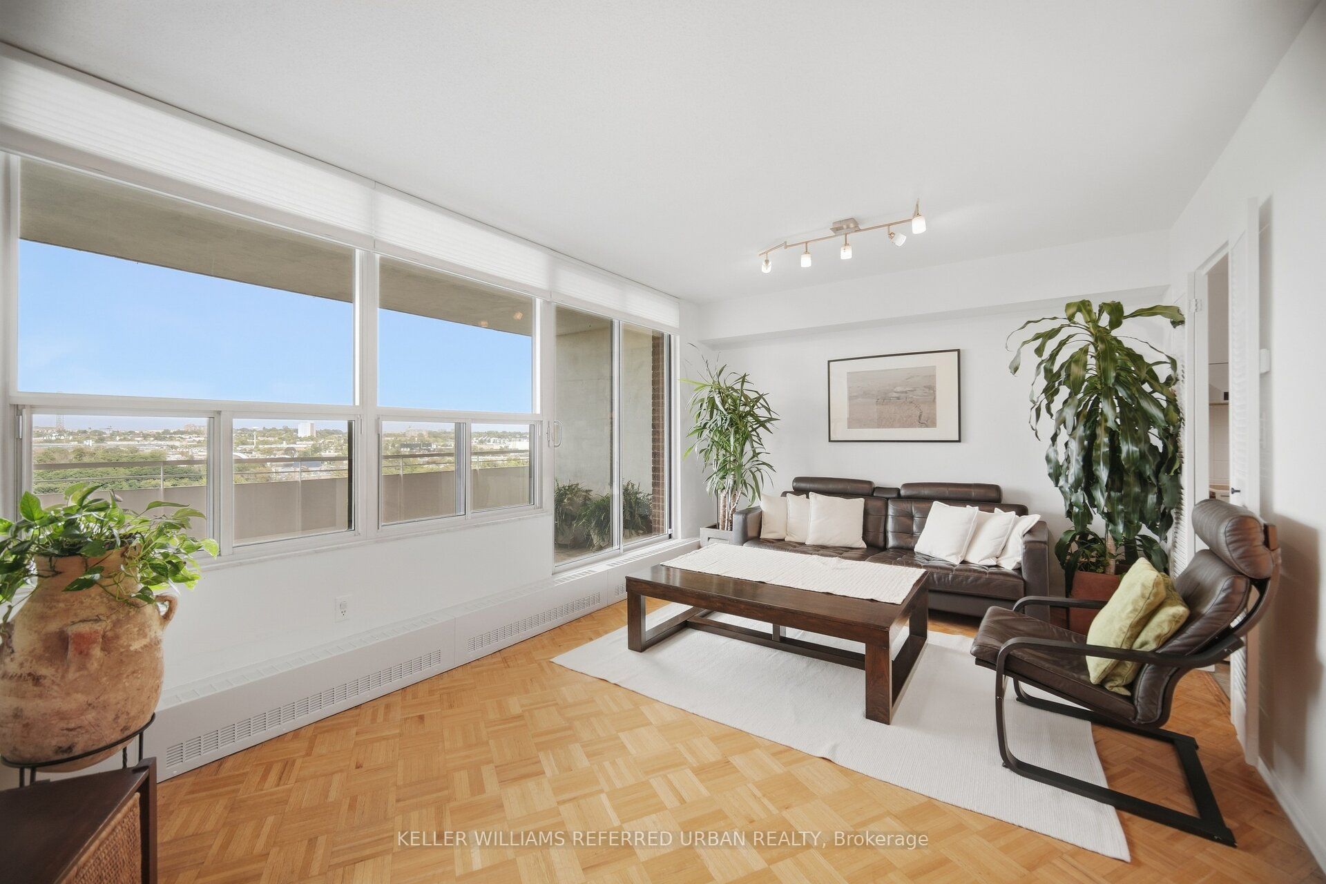 60 Pavane Linkway Way 1416 Property Photo 1