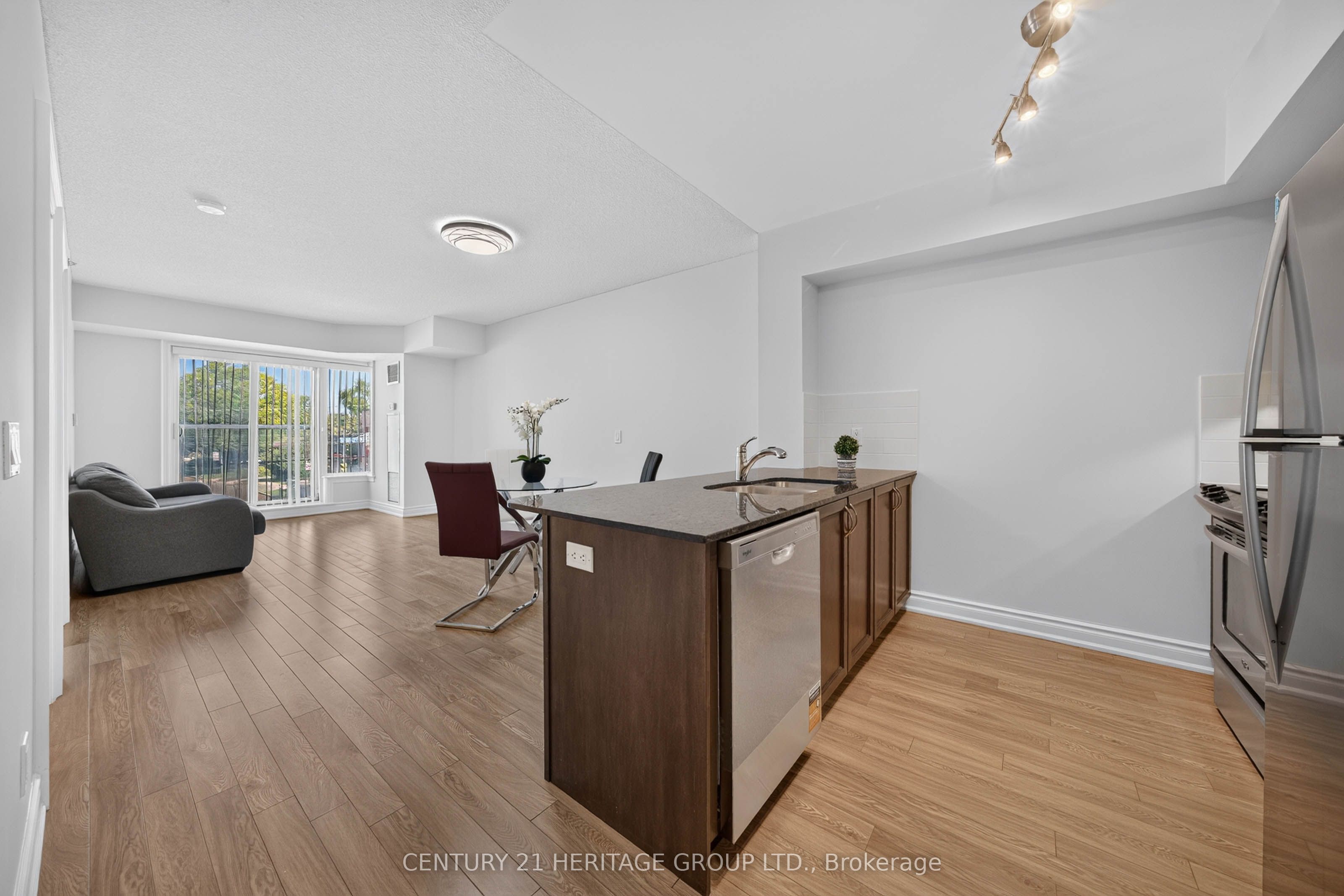 701 Sheppard Avenue W 234 Property Photo 6