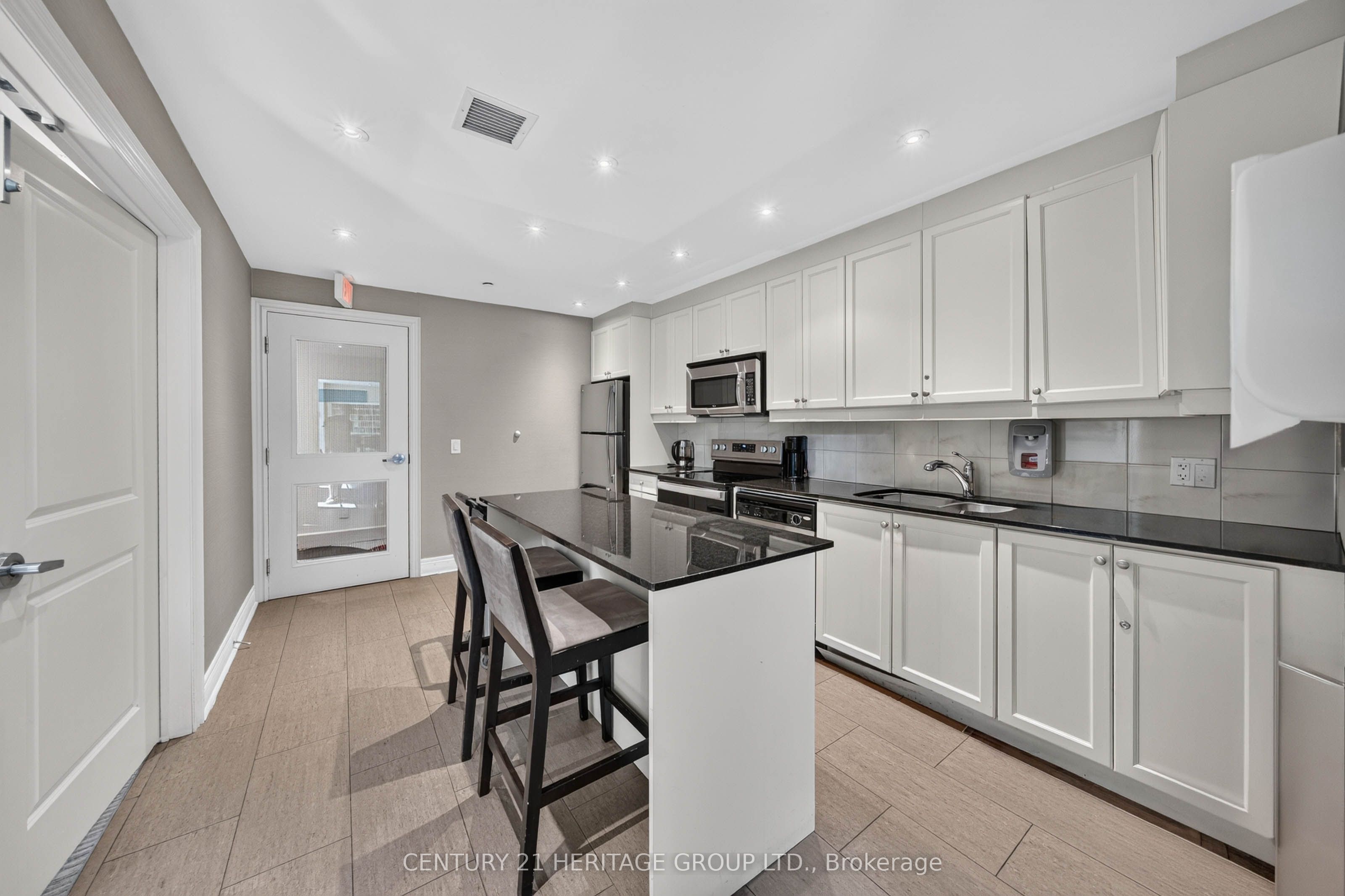 701 Sheppard Avenue W 234 Property Photo 24