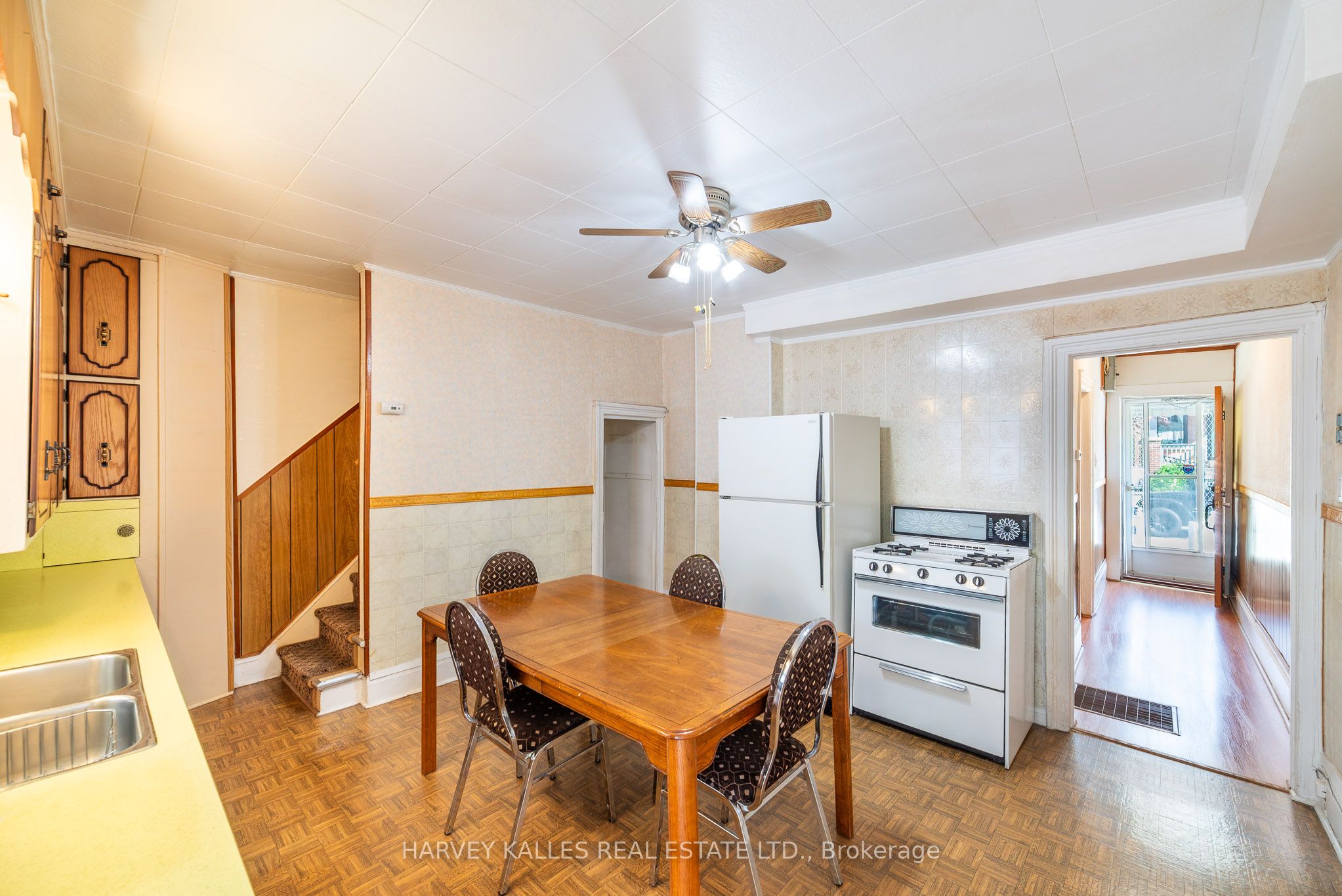 6 Crocker Avenue Property Photo 9