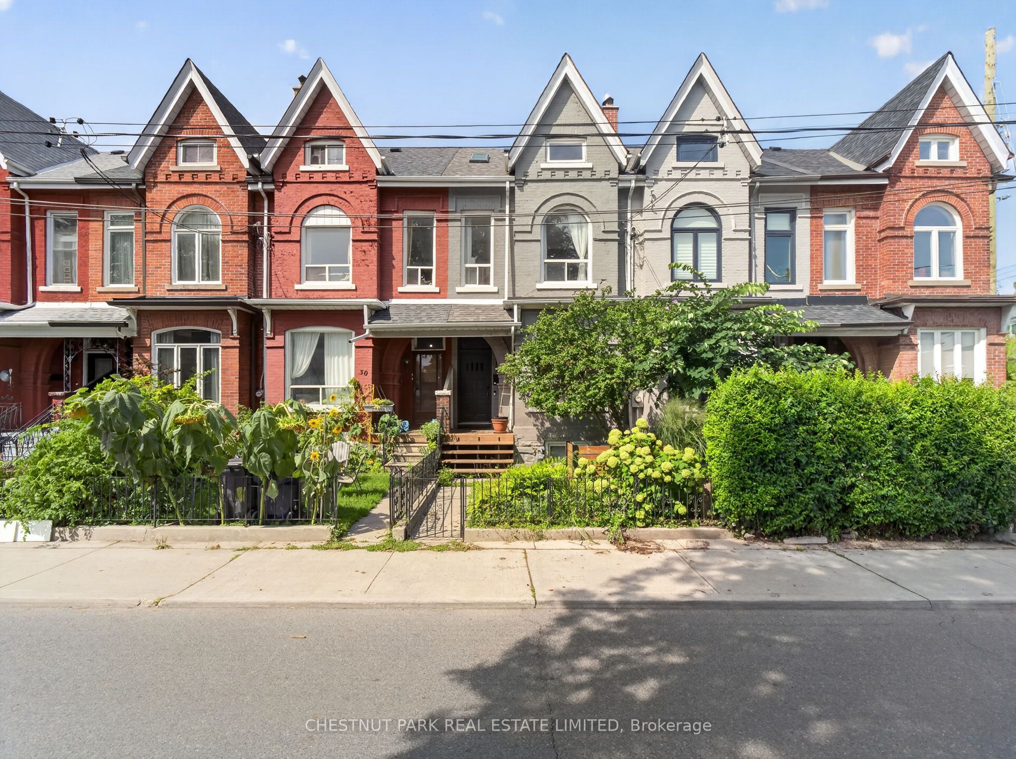 28 Robinson Street