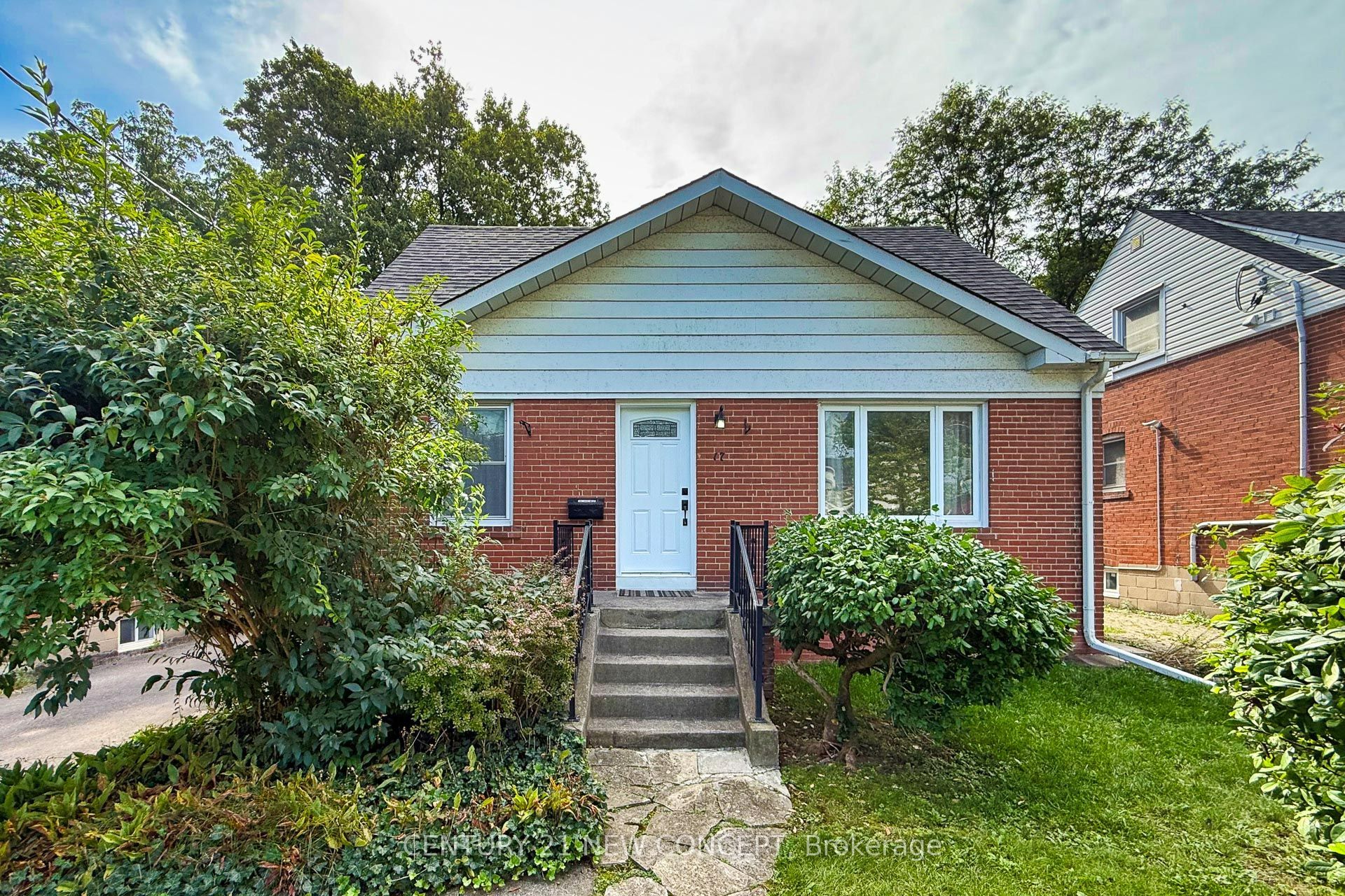 17 Lyndale Drive Property Photo 1