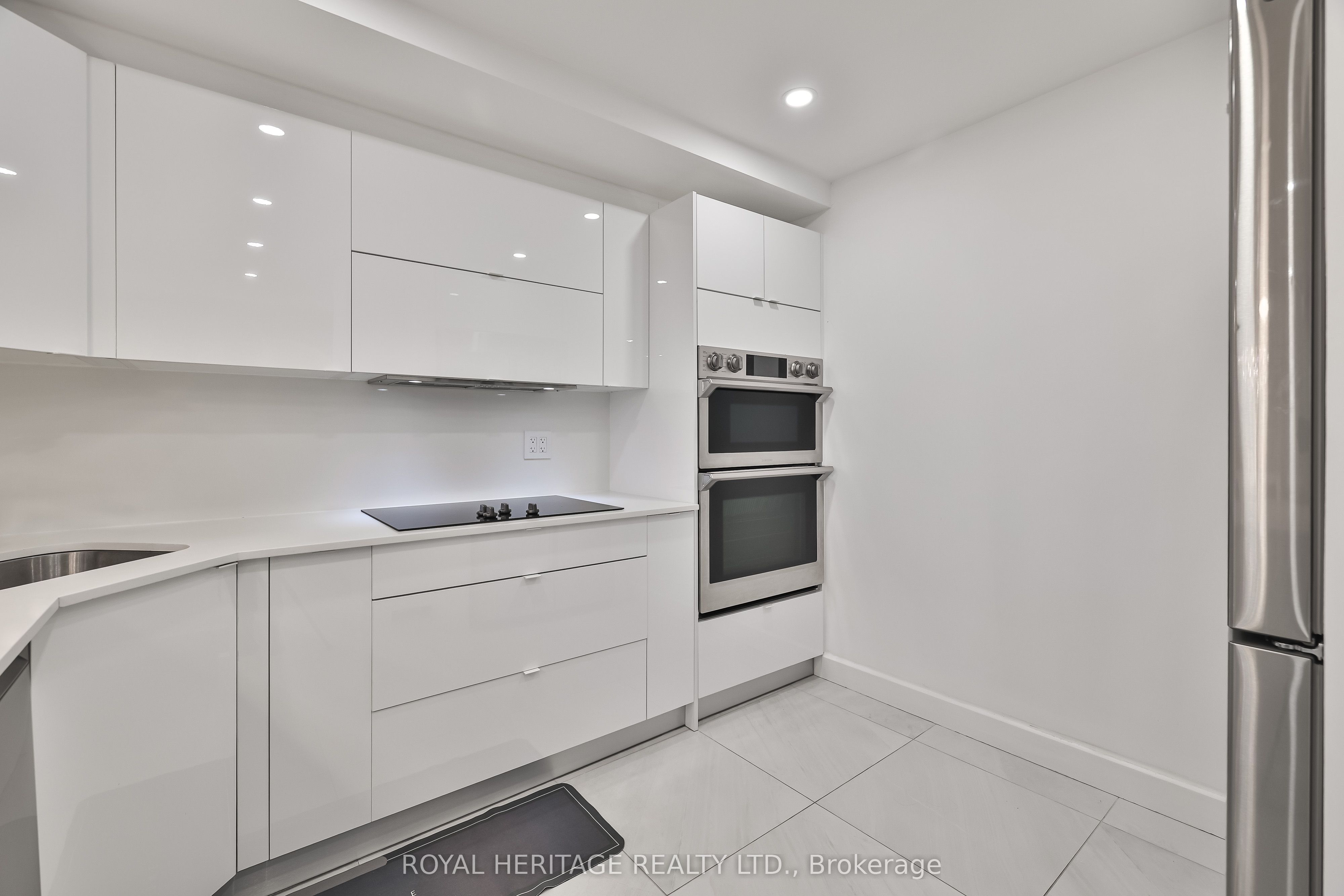 10 Torresdale Avenue 801 Property Photo 7