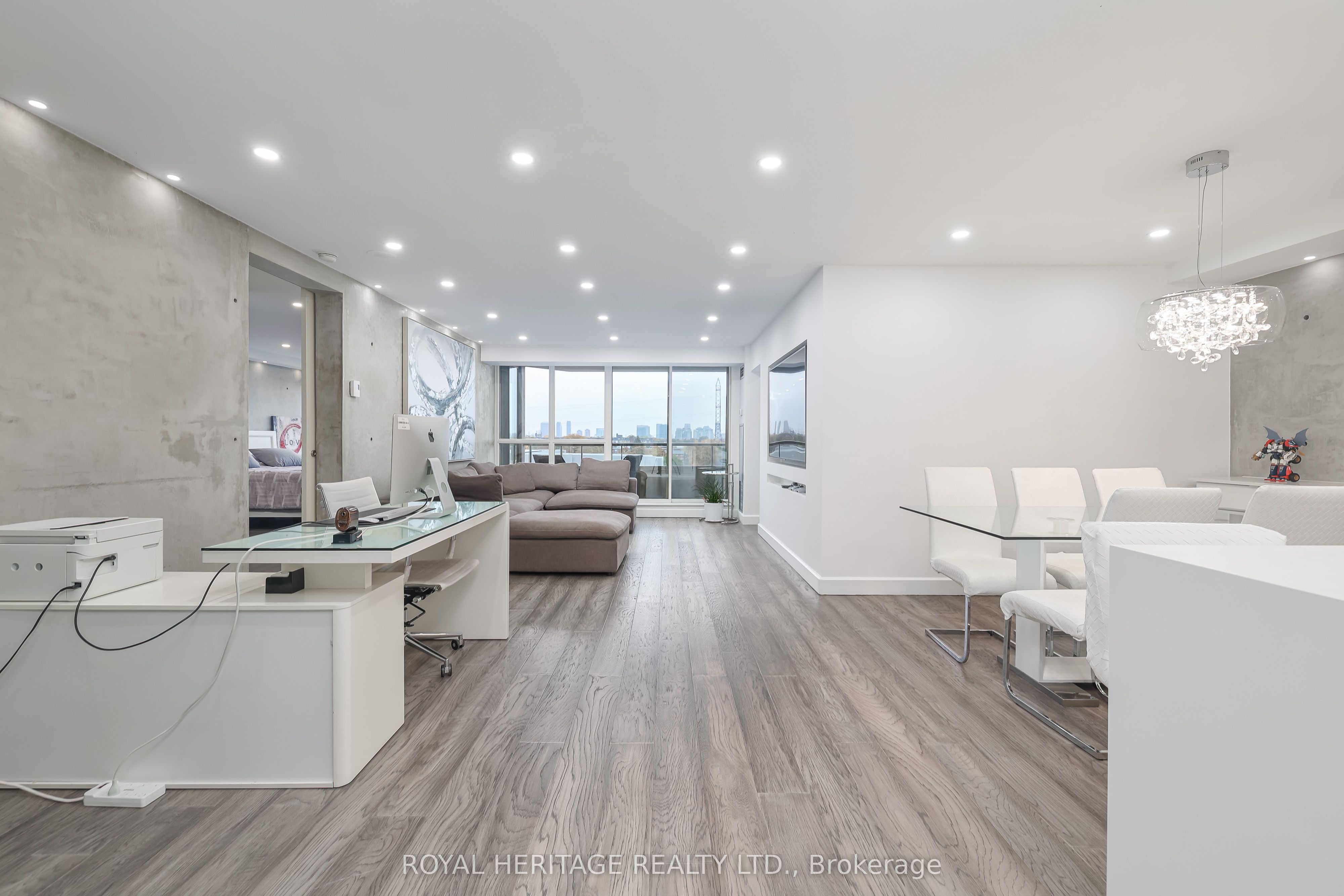 10 Torresdale Avenue 801 Property Photo 11