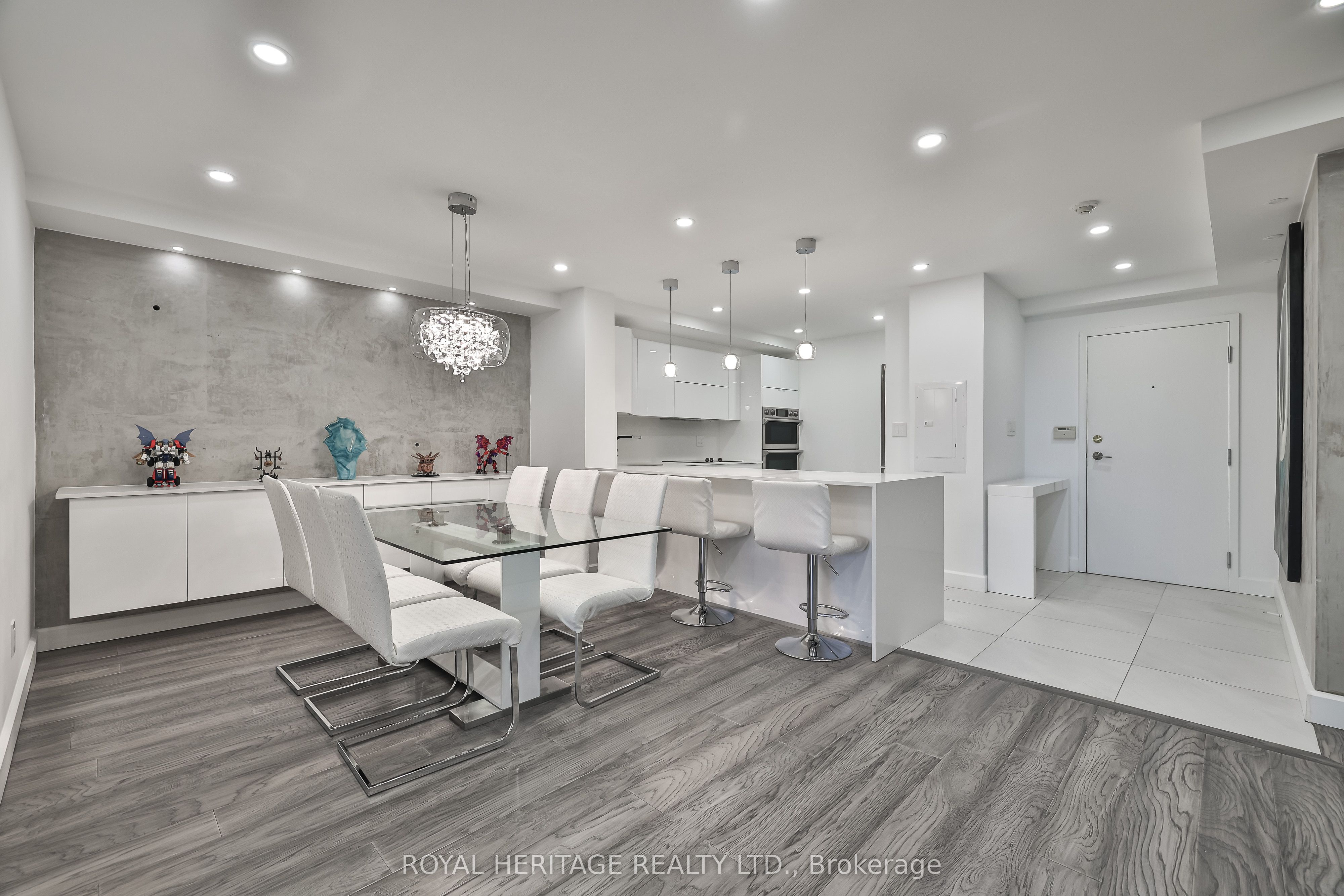 10 Torresdale Avenue 801 Property Photo 12