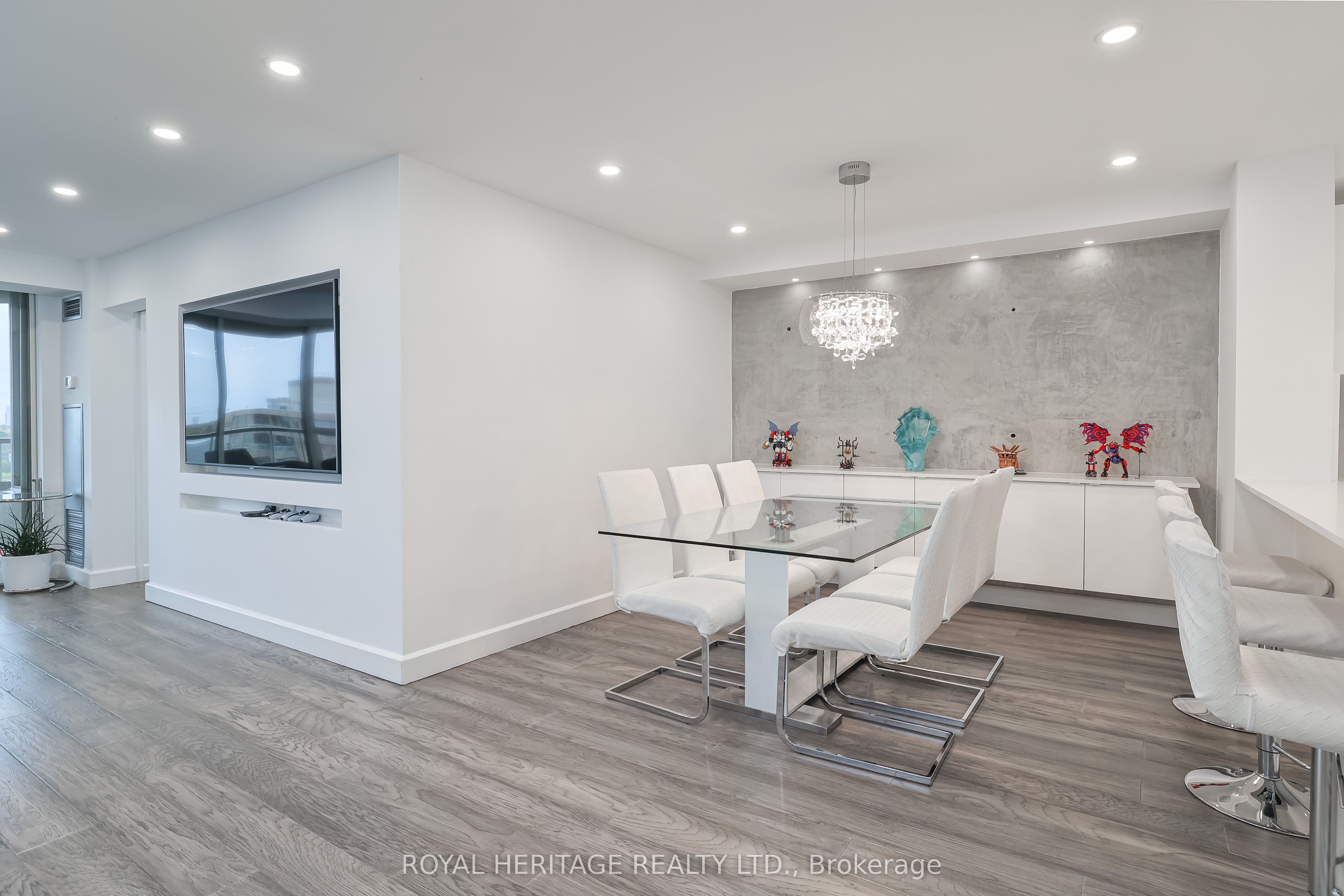 10 Torresdale Avenue 801 Property Photo 14