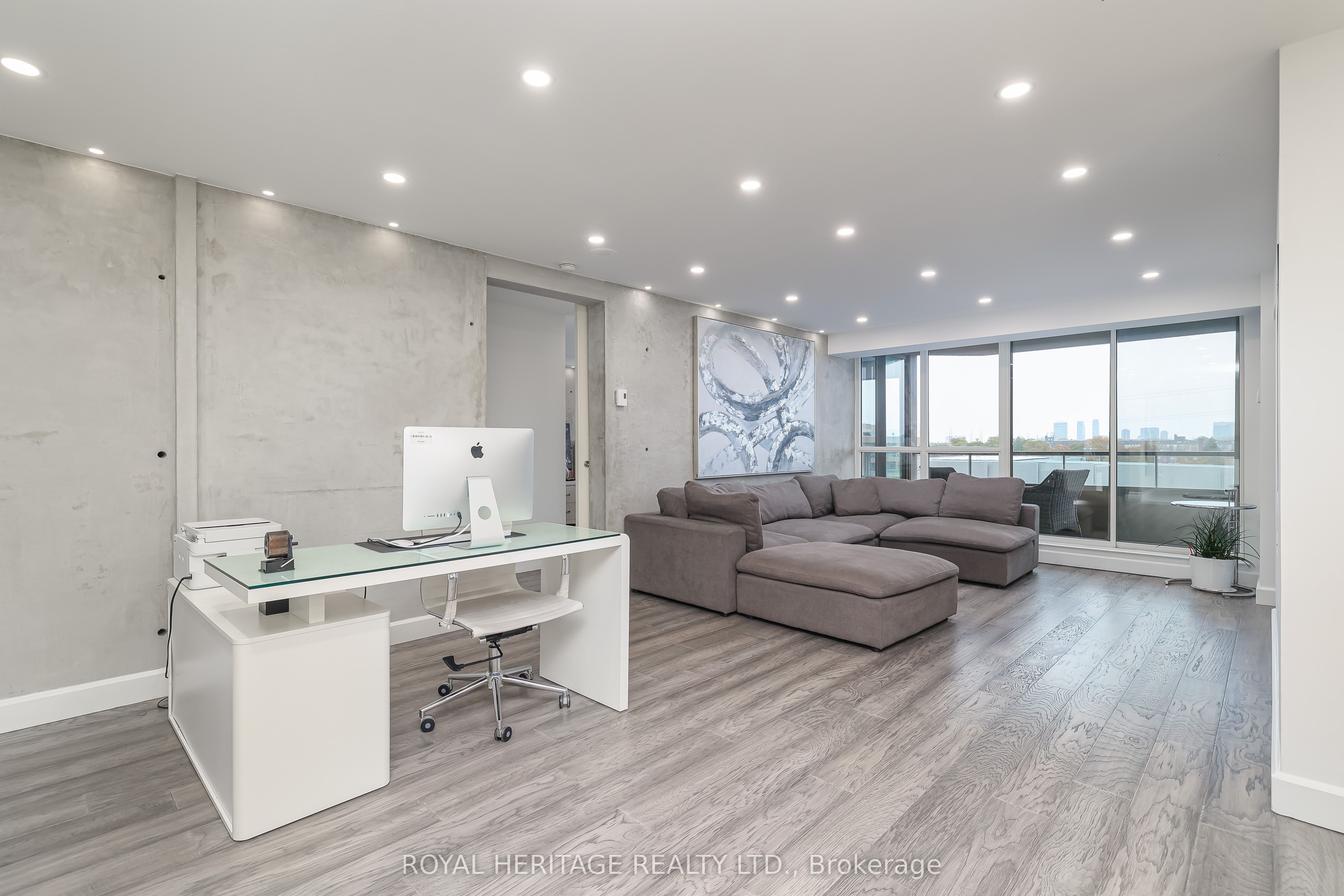 10 Torresdale Avenue 801 Property Photo 18