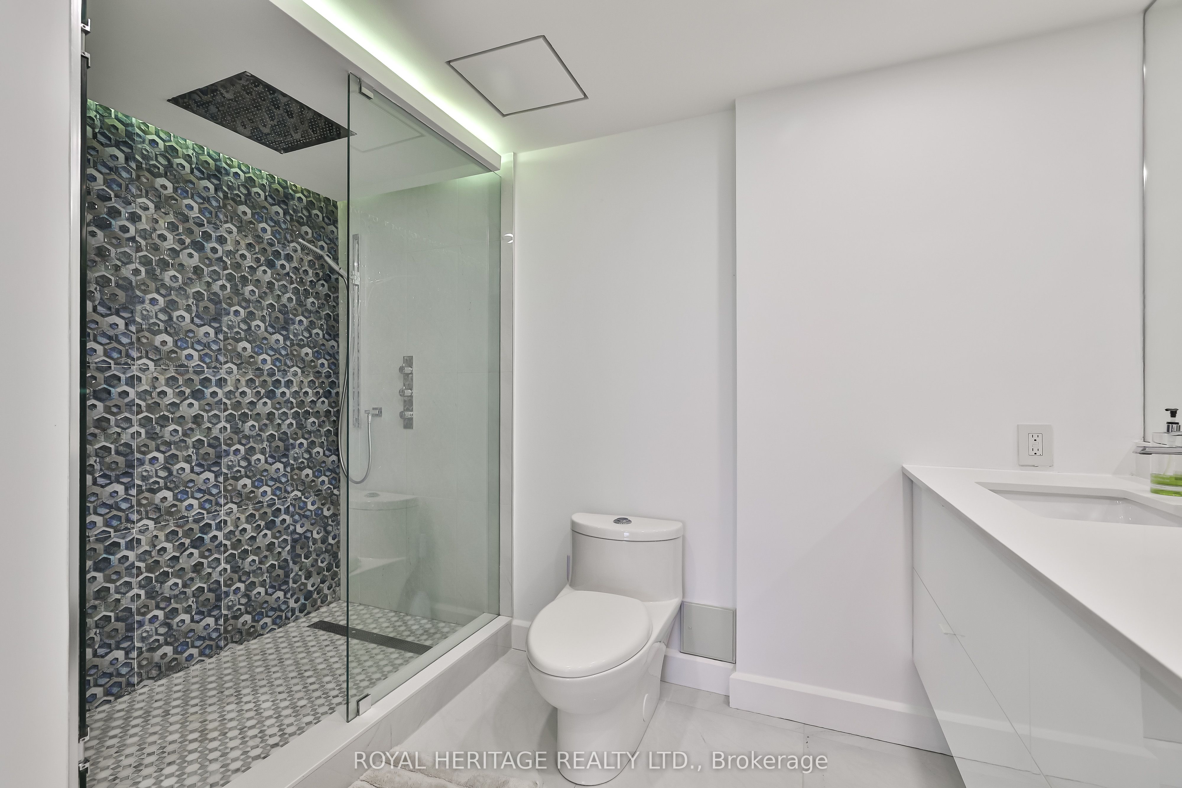10 Torresdale Avenue 801 Property Photo 29