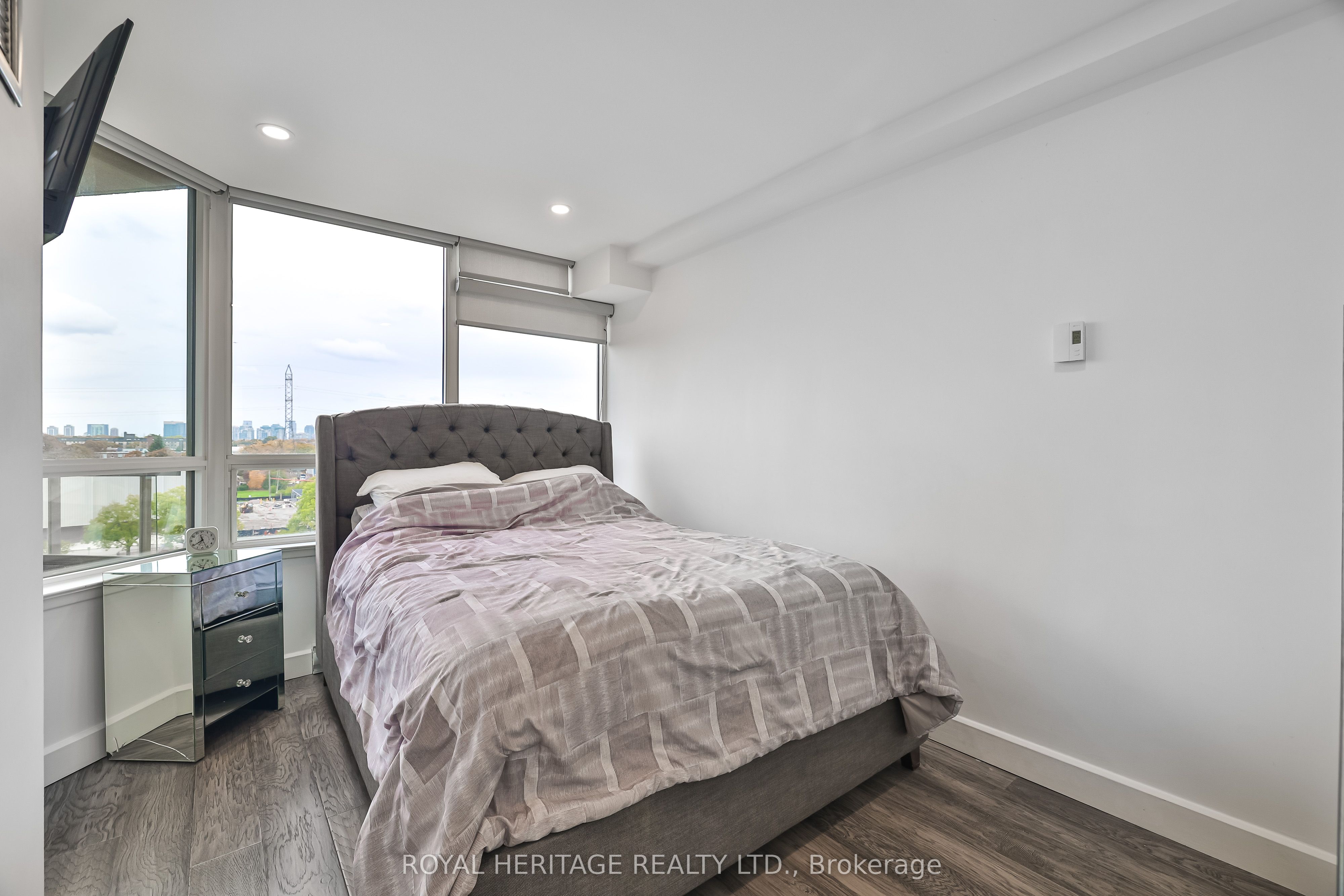 10 Torresdale Avenue 801 Property Photo 32