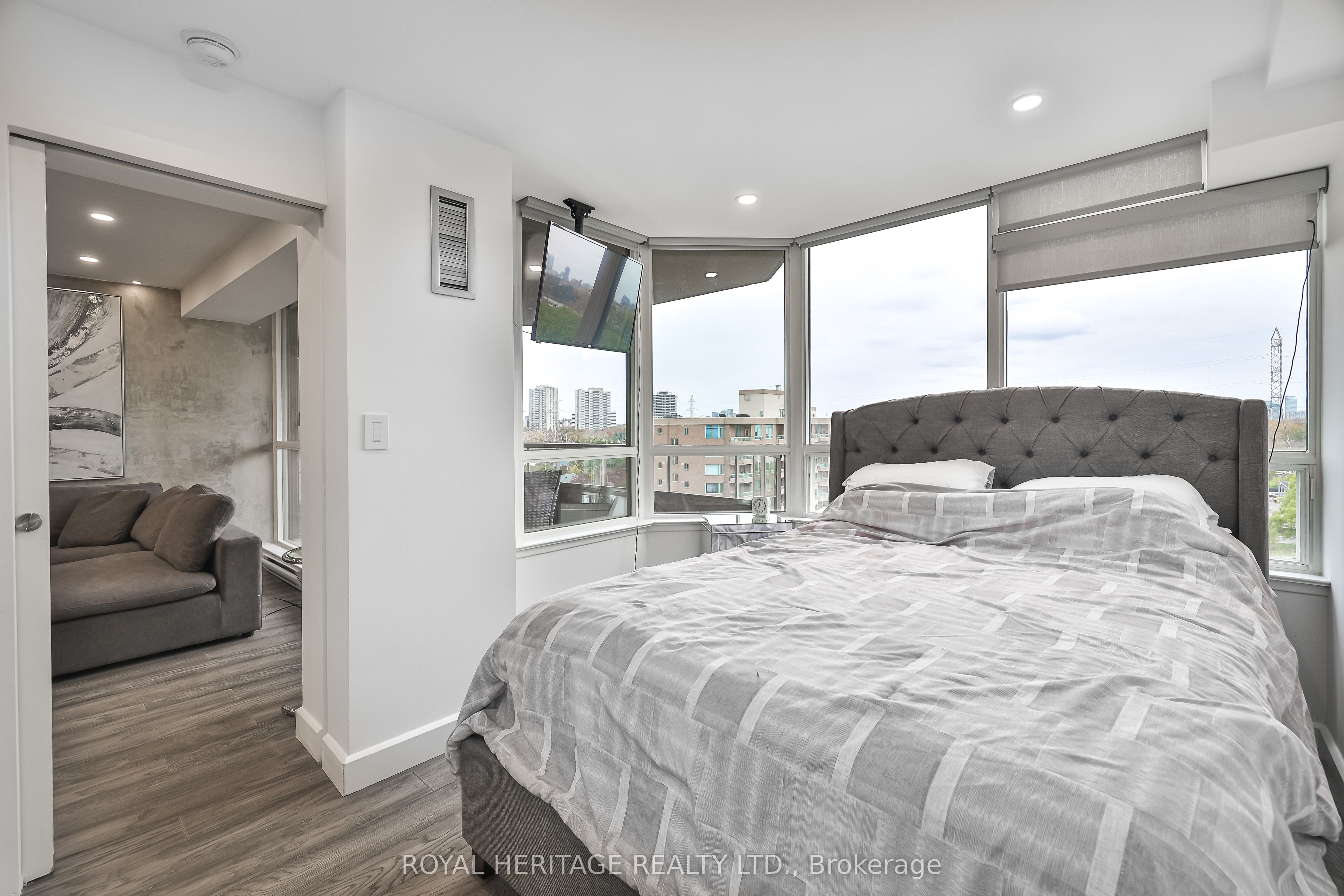 10 Torresdale Avenue 801 Property Photo 33
