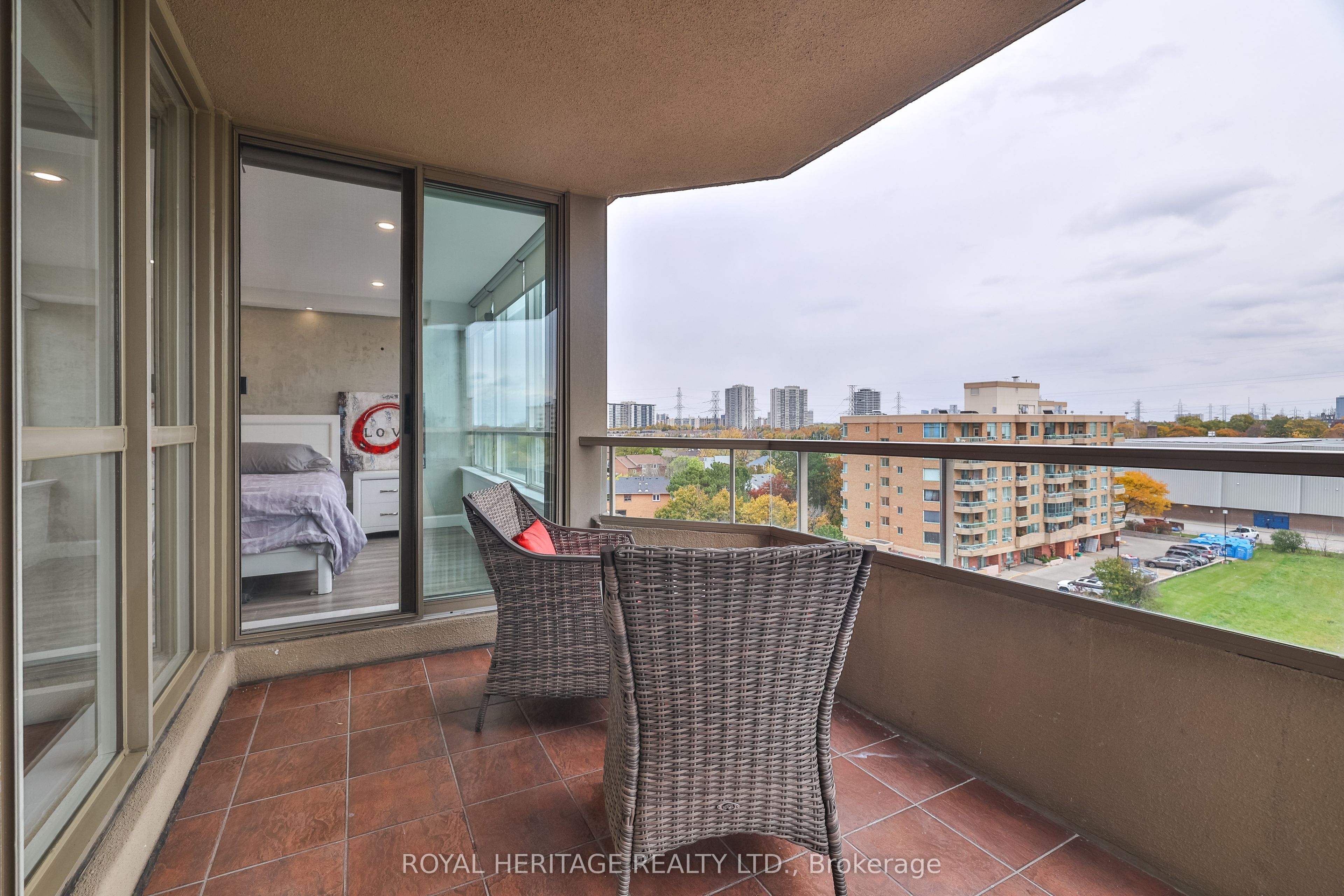 10 Torresdale Avenue 801 Property Photo 37