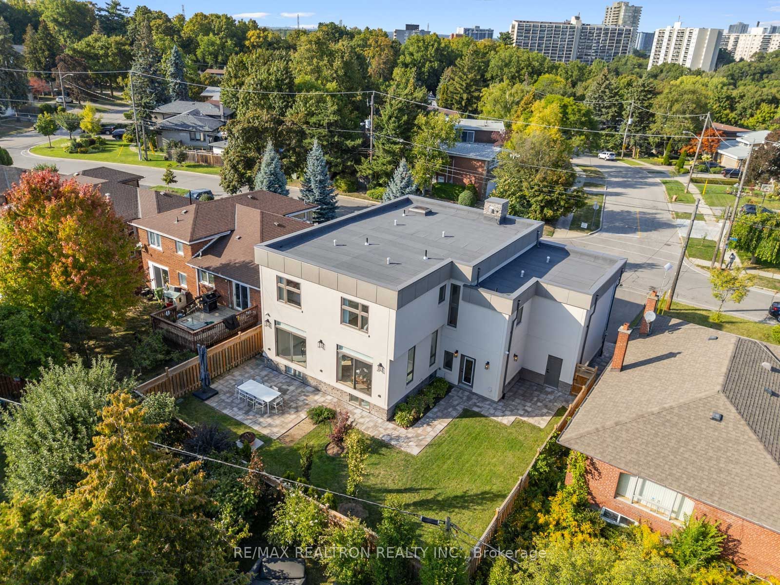 240 Maxwell Street Property Photo 32