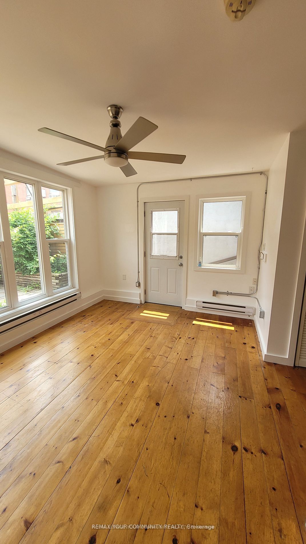 864 Millwood Road Studio Unit Property Photo 1