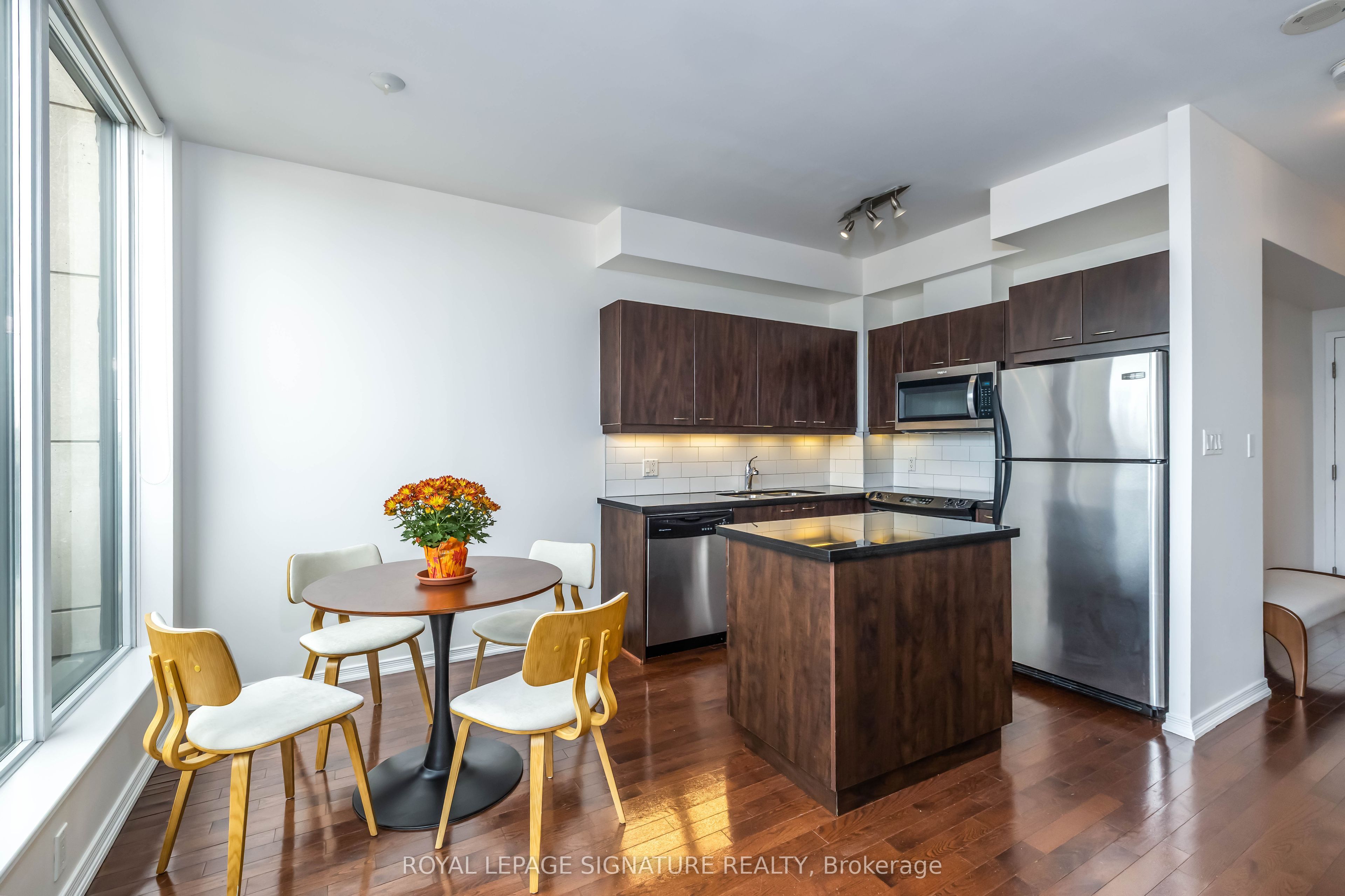 308 Palmerston Avenue Ph07 Property Photo 6