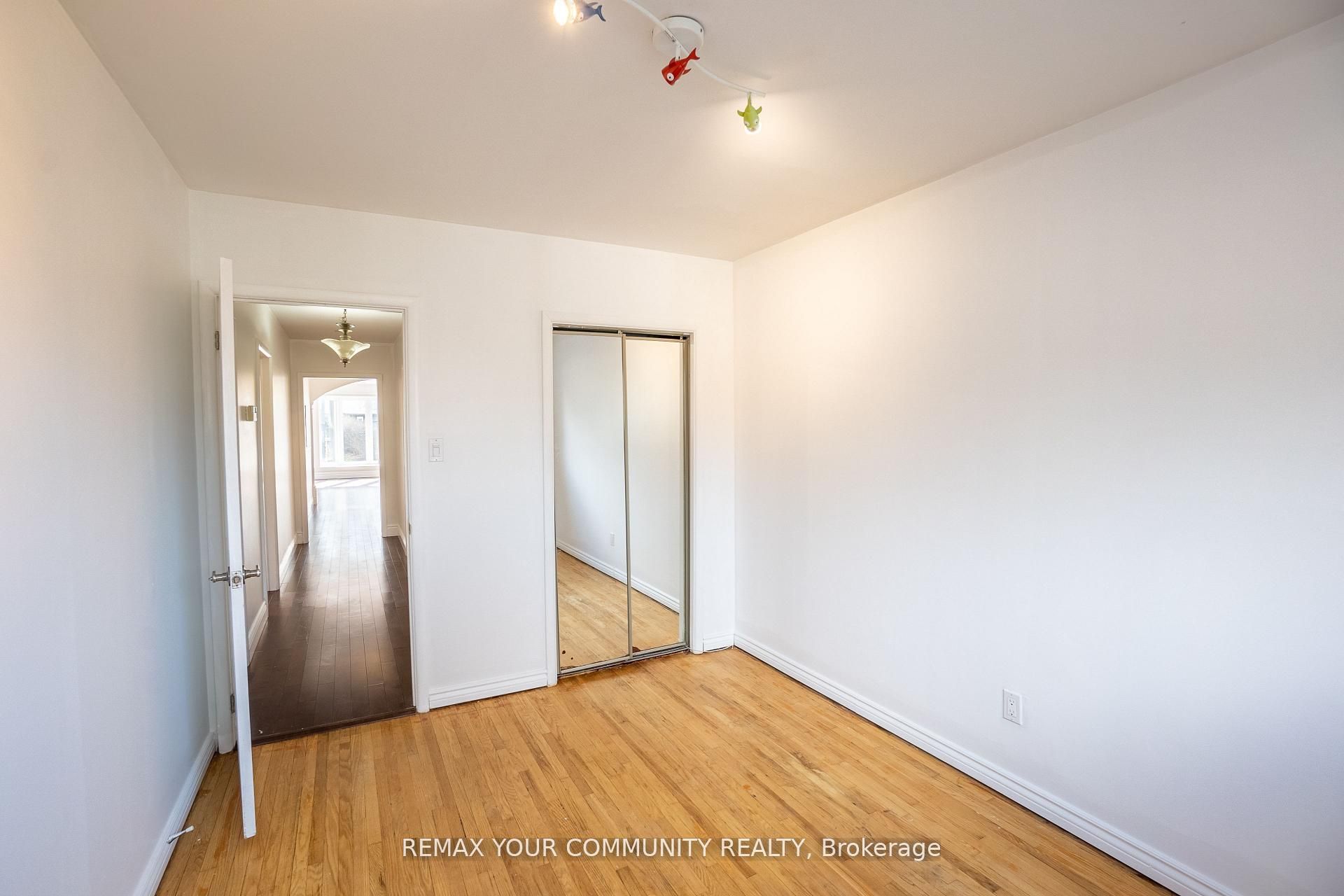 32 Marbury Crescent Main Property Photo 15