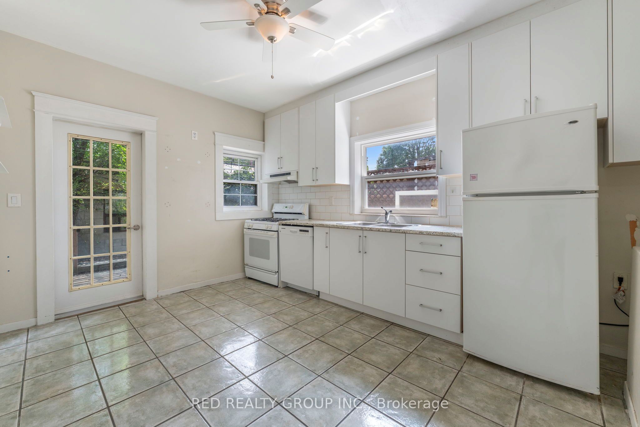 89 Beatrice Street Property Photo 9