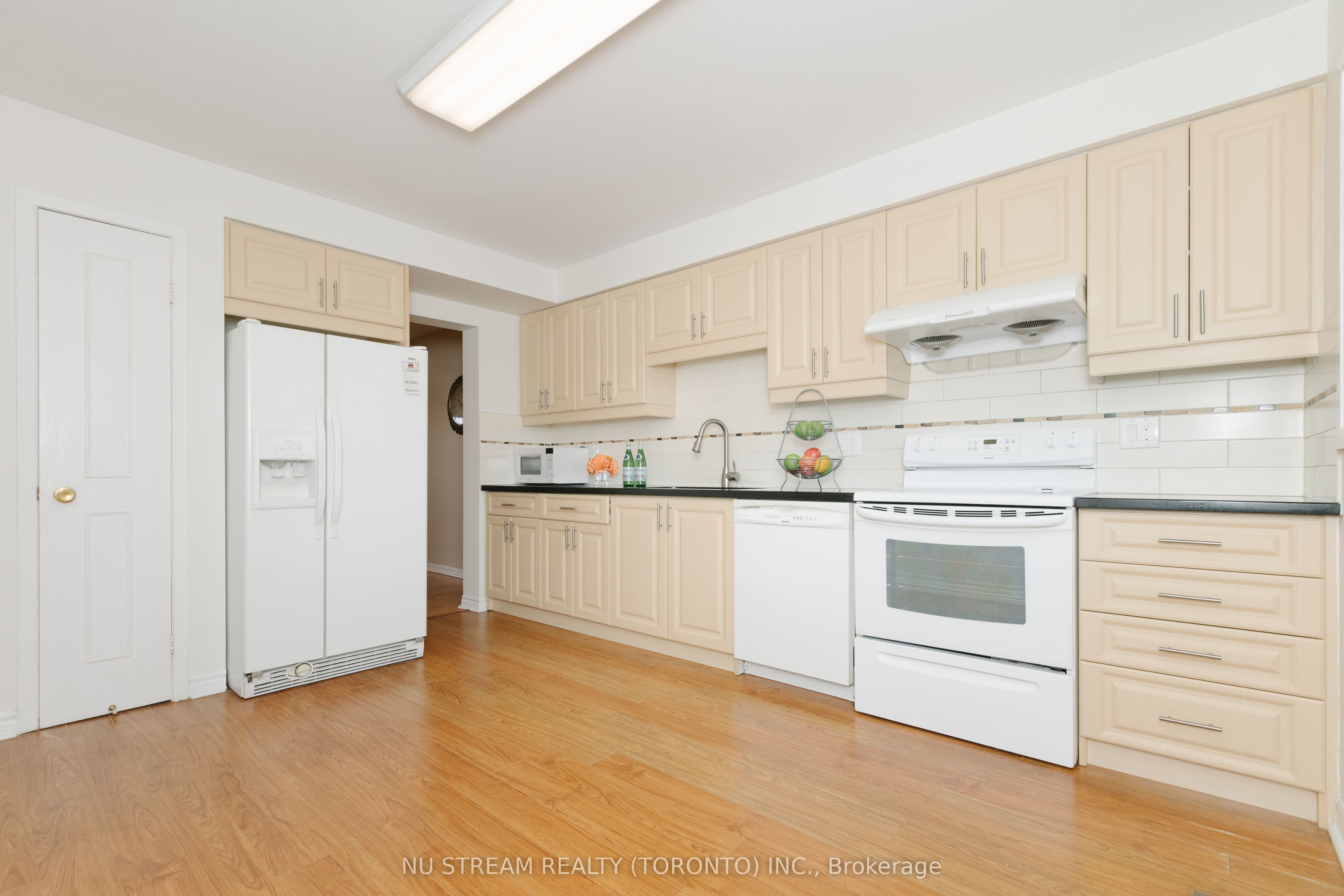 57 Gypsy Roseway Property Photo 2