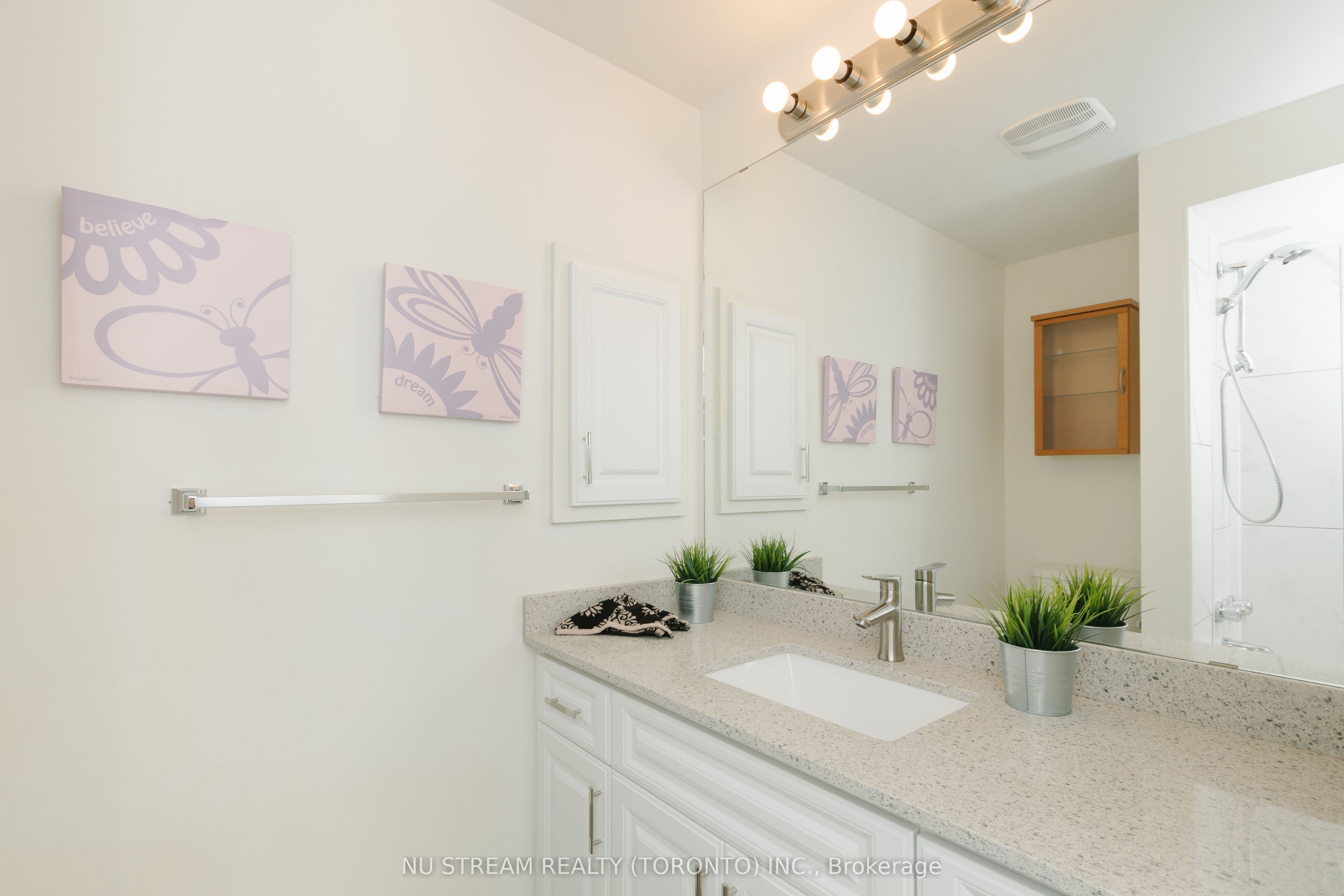 57 Gypsy Roseway Property Photo 9