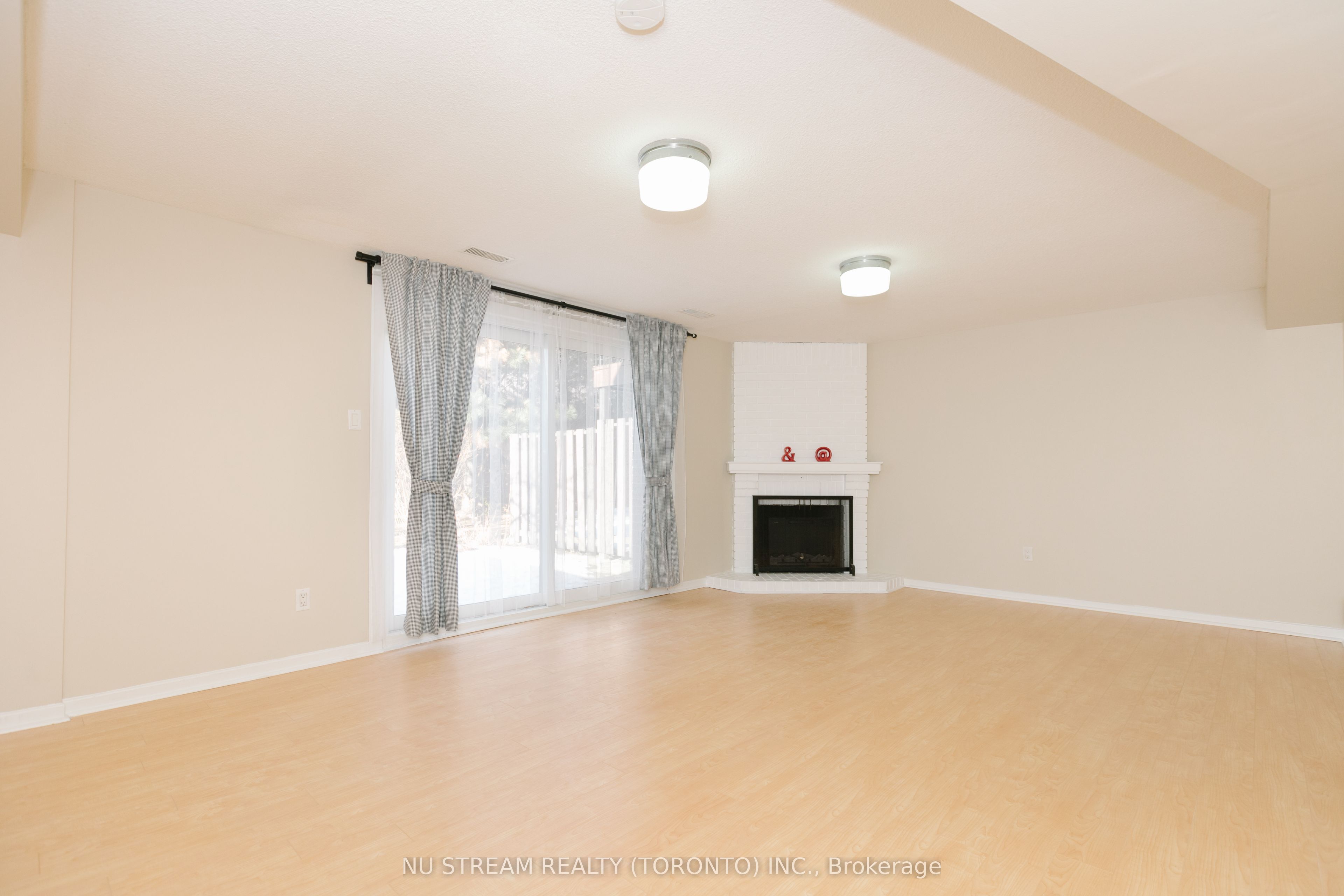 57 Gypsy Roseway Property Photo 14