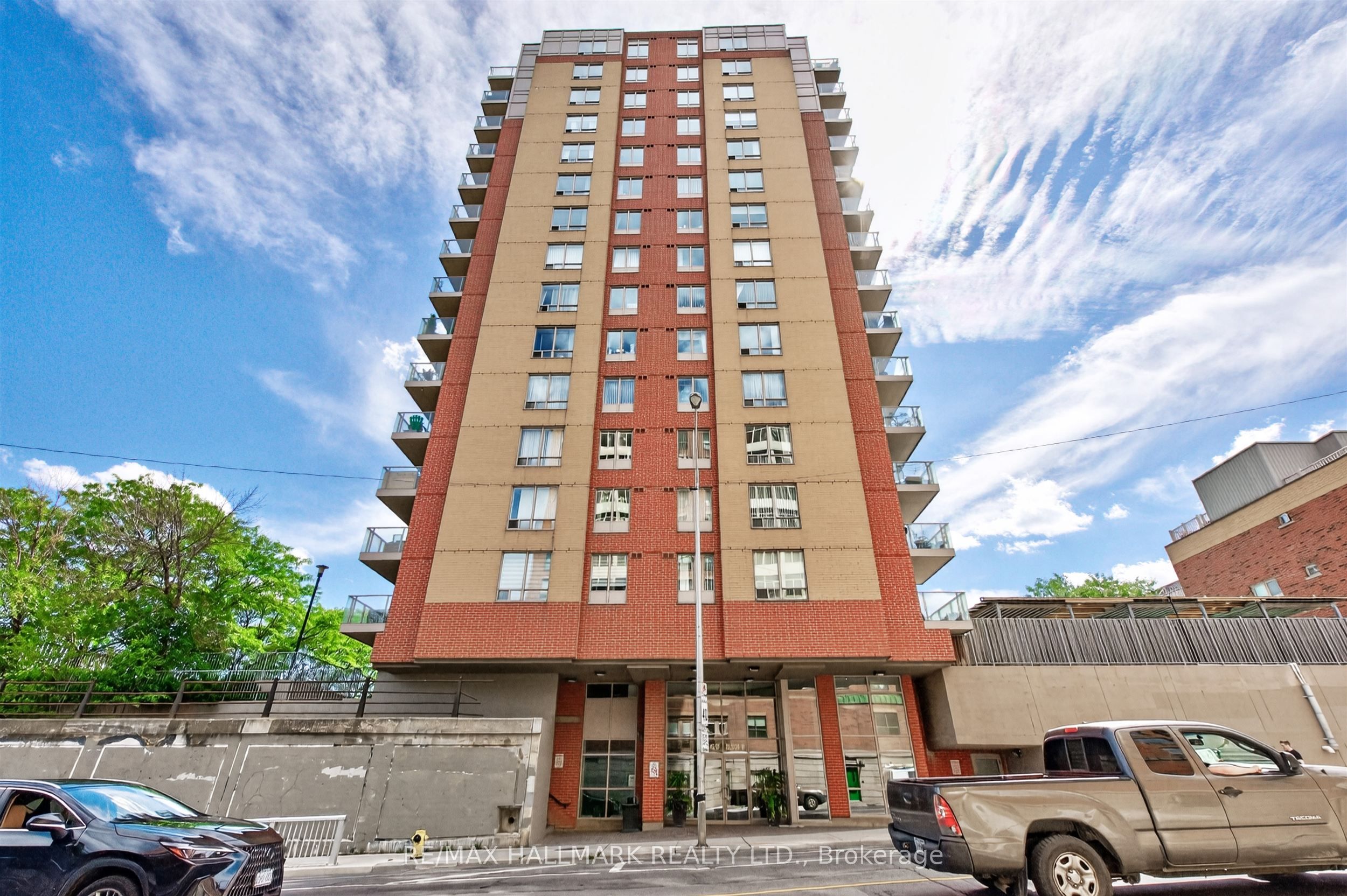 1369 Bloor Street W 806 Property Photo 1