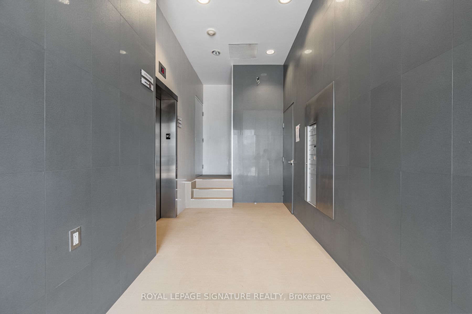 493 Parliament Street B Property Photo 3